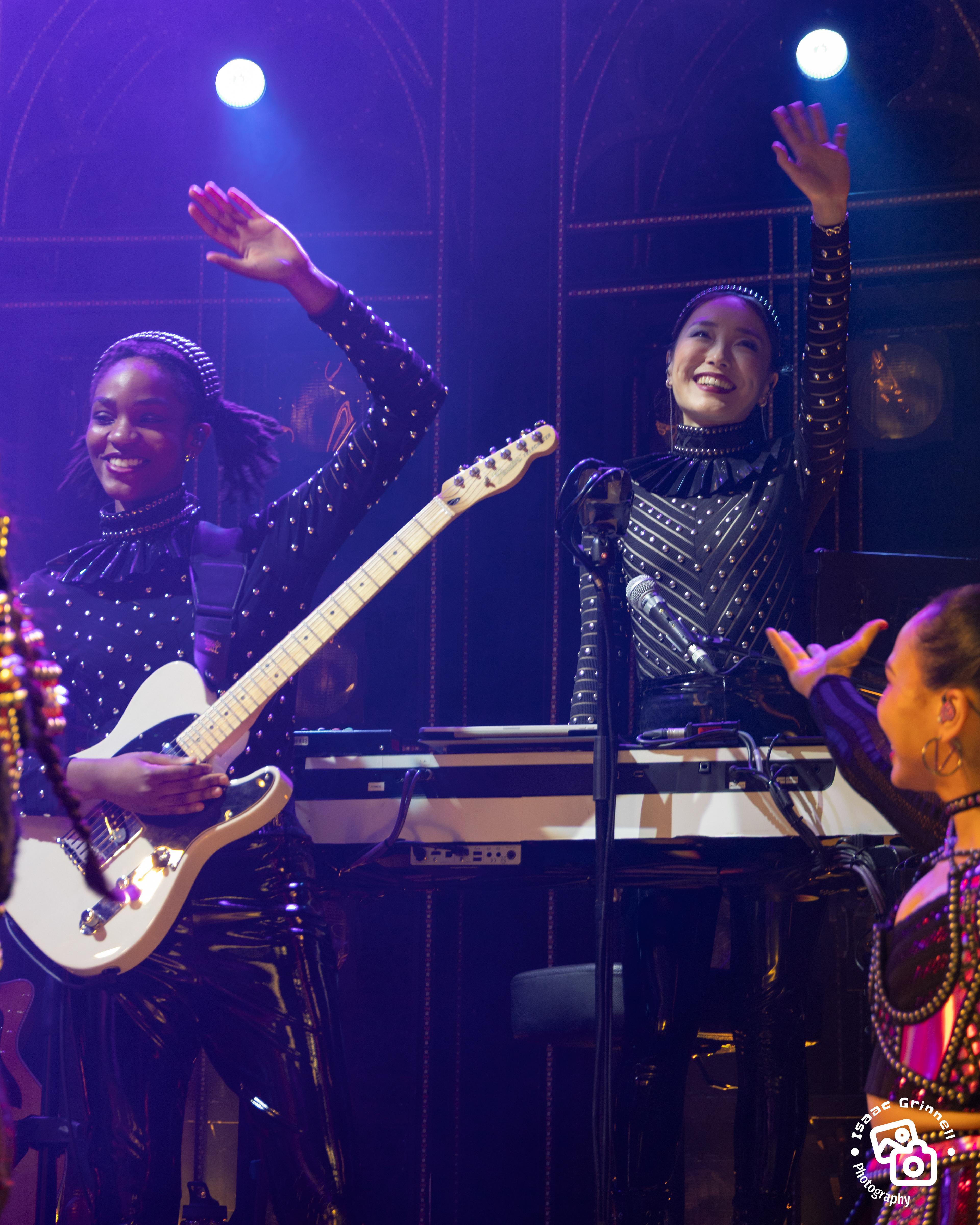 Aoi Tanaka and Emma Jemima as Joan and Maggie