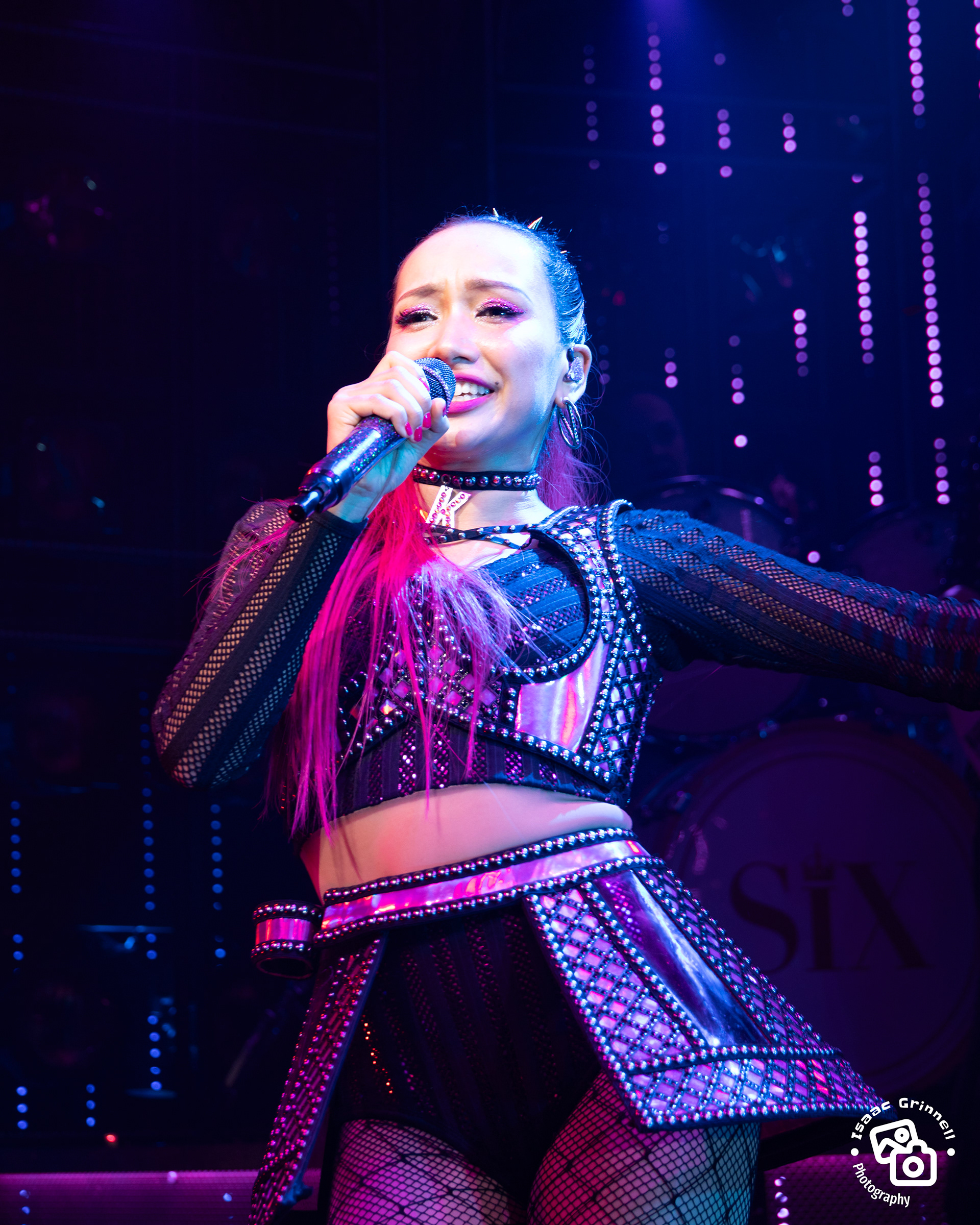 Erika Toyohara as Howard
