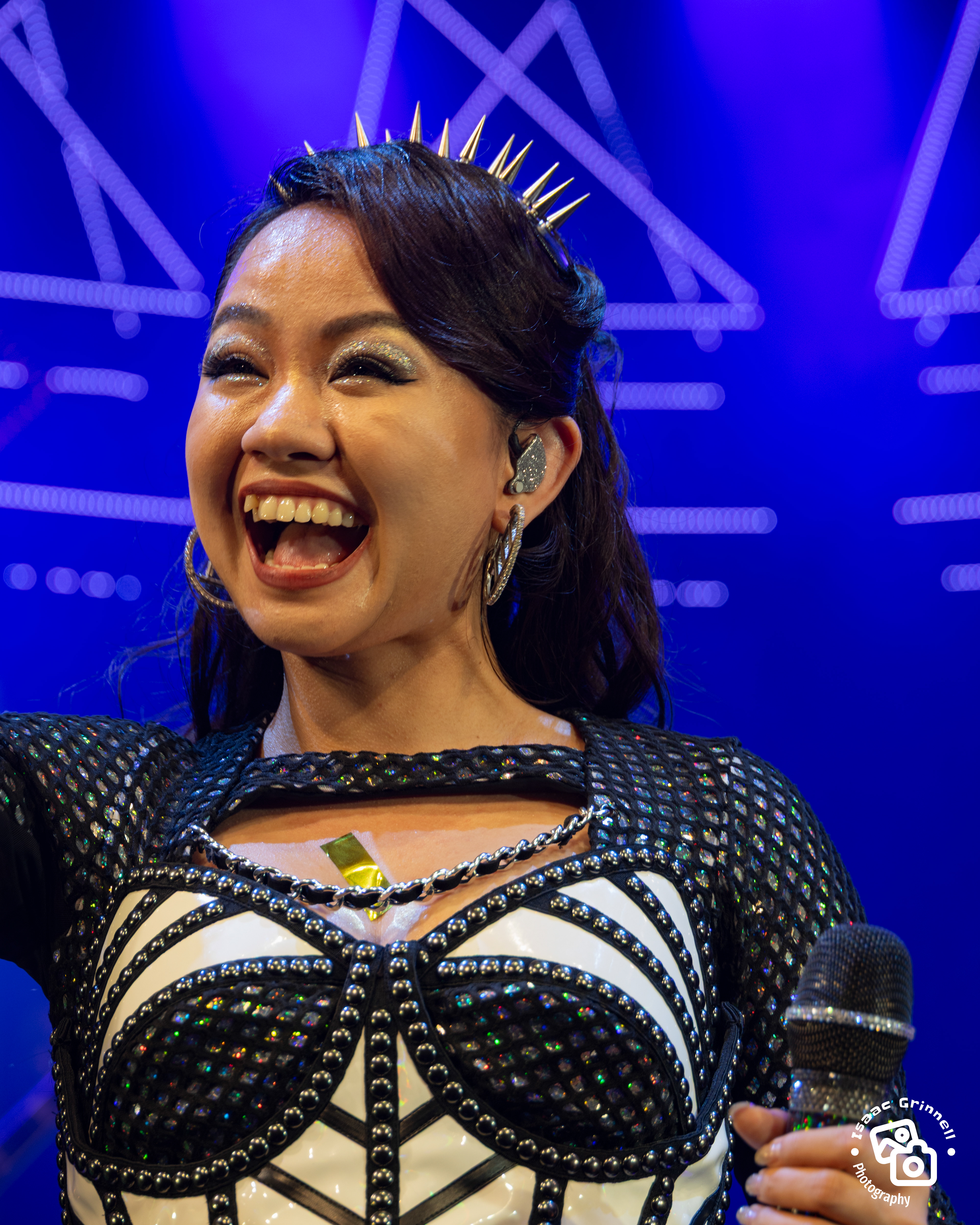 Harumi as Seymour