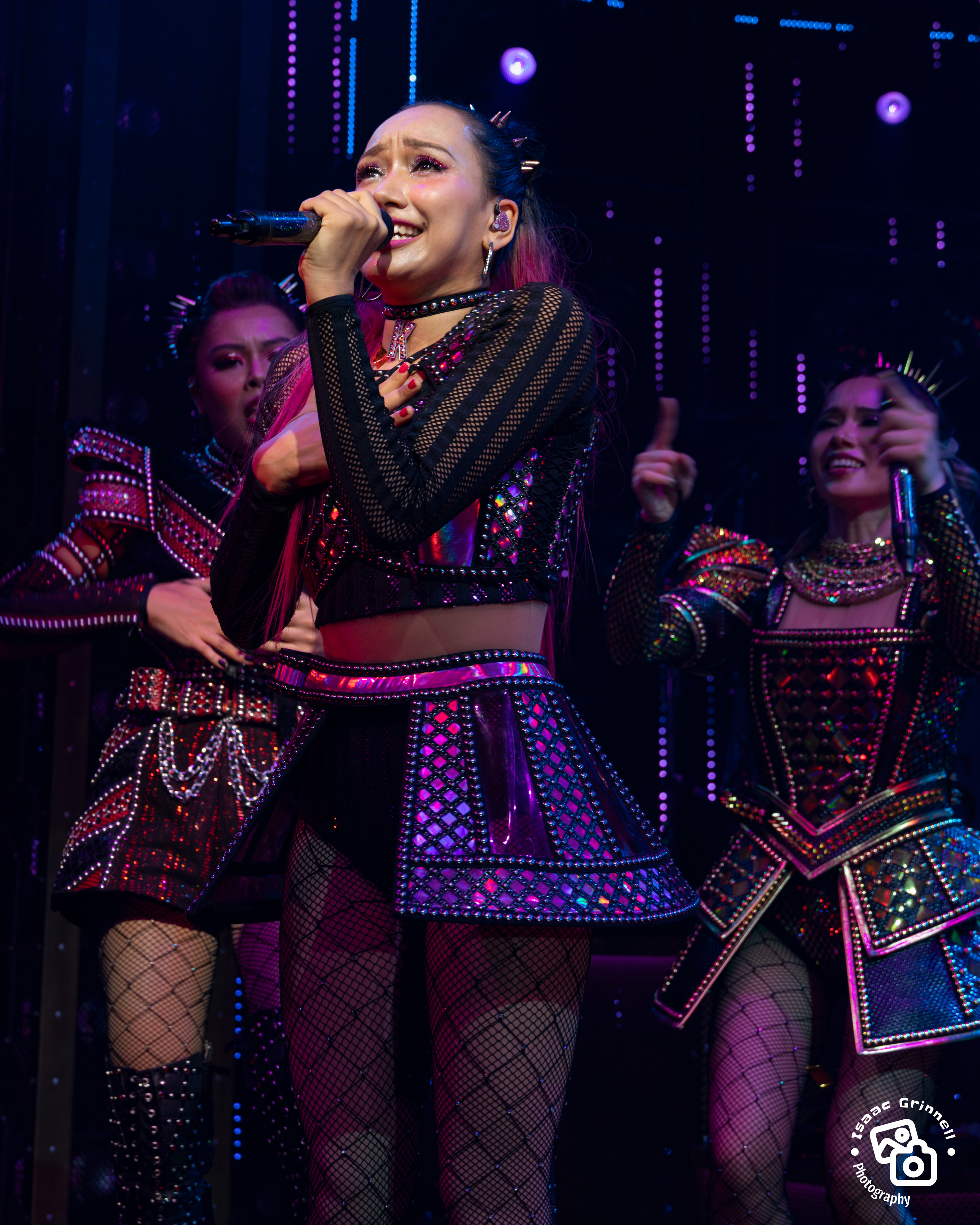 Erika Toyohara as Howard