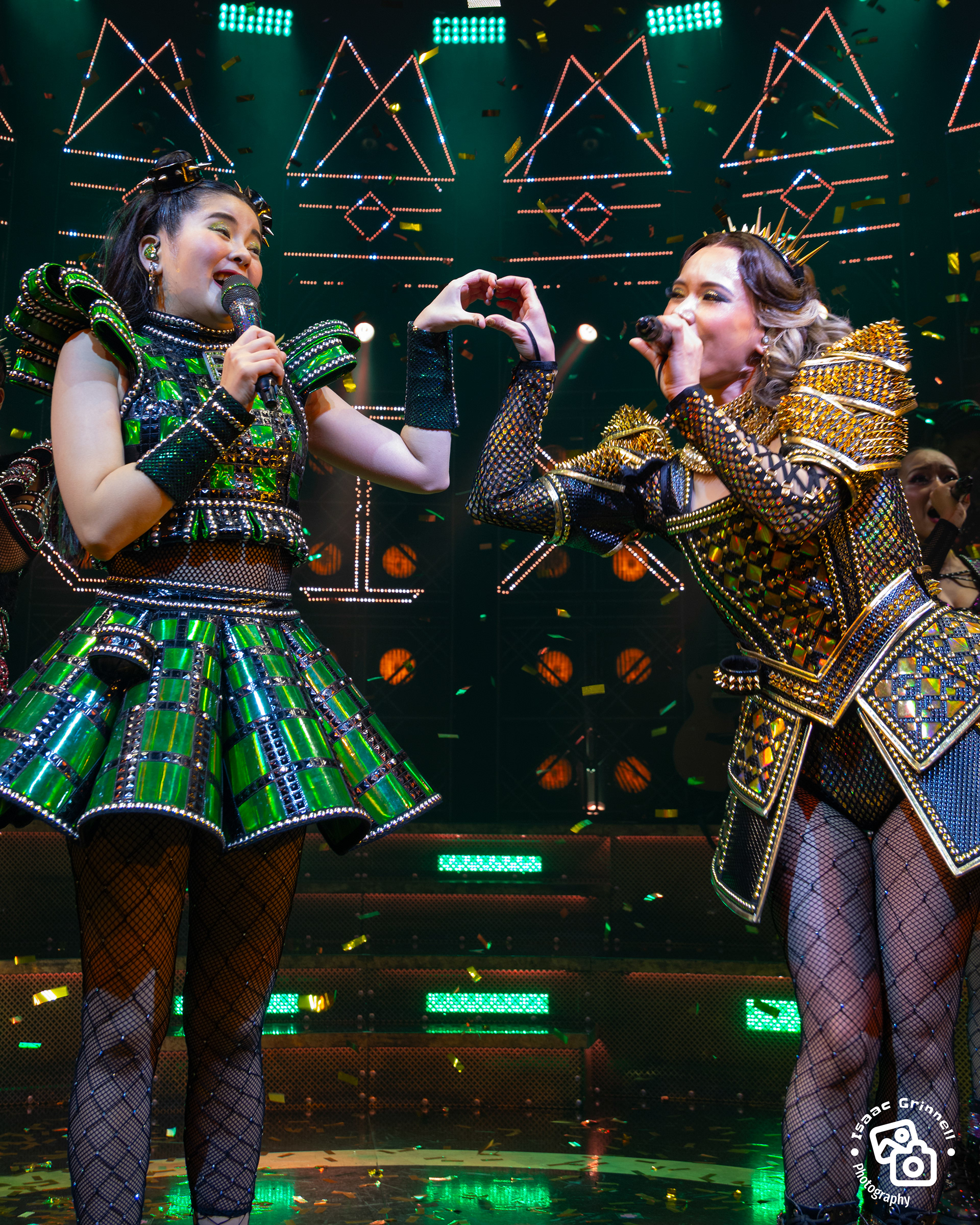 Sonim and Meimi Tamura as Aragon and Boleyn