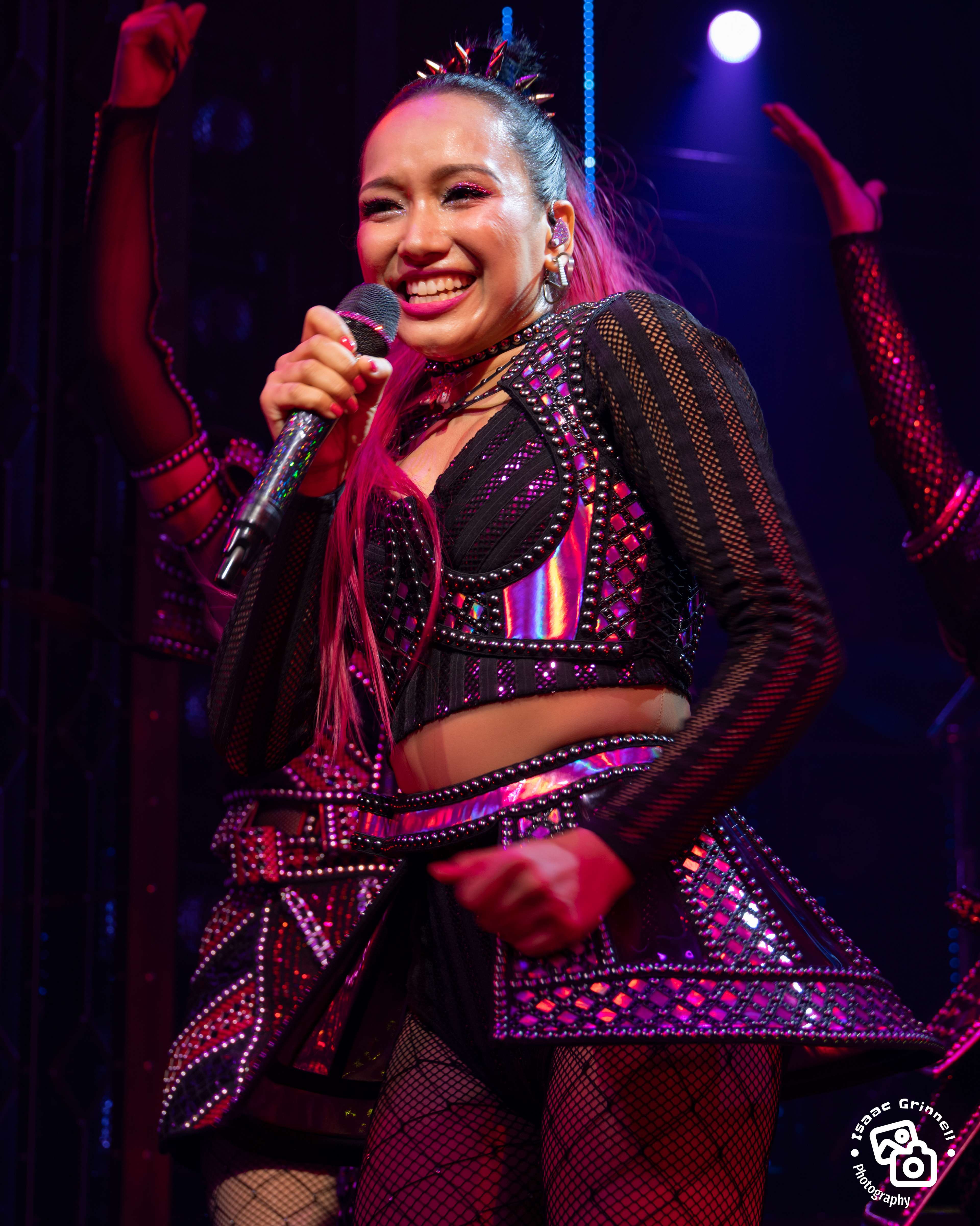Erika Toyohara as Howard