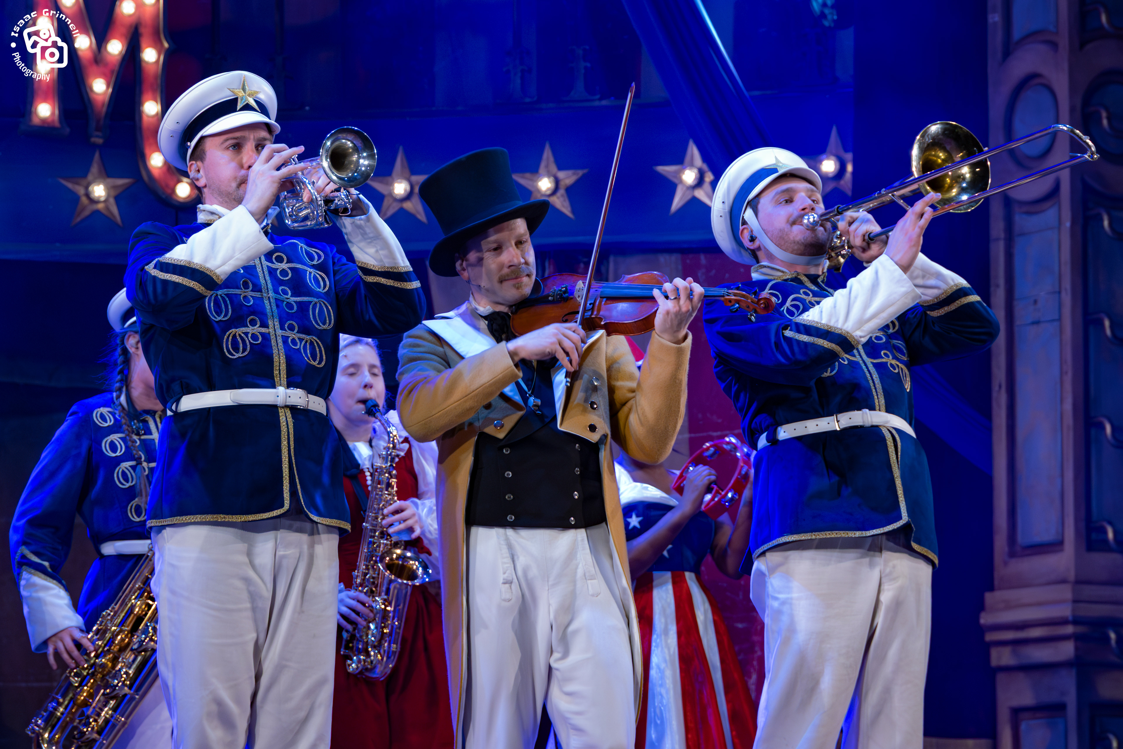 The actor-musicians of Barnum