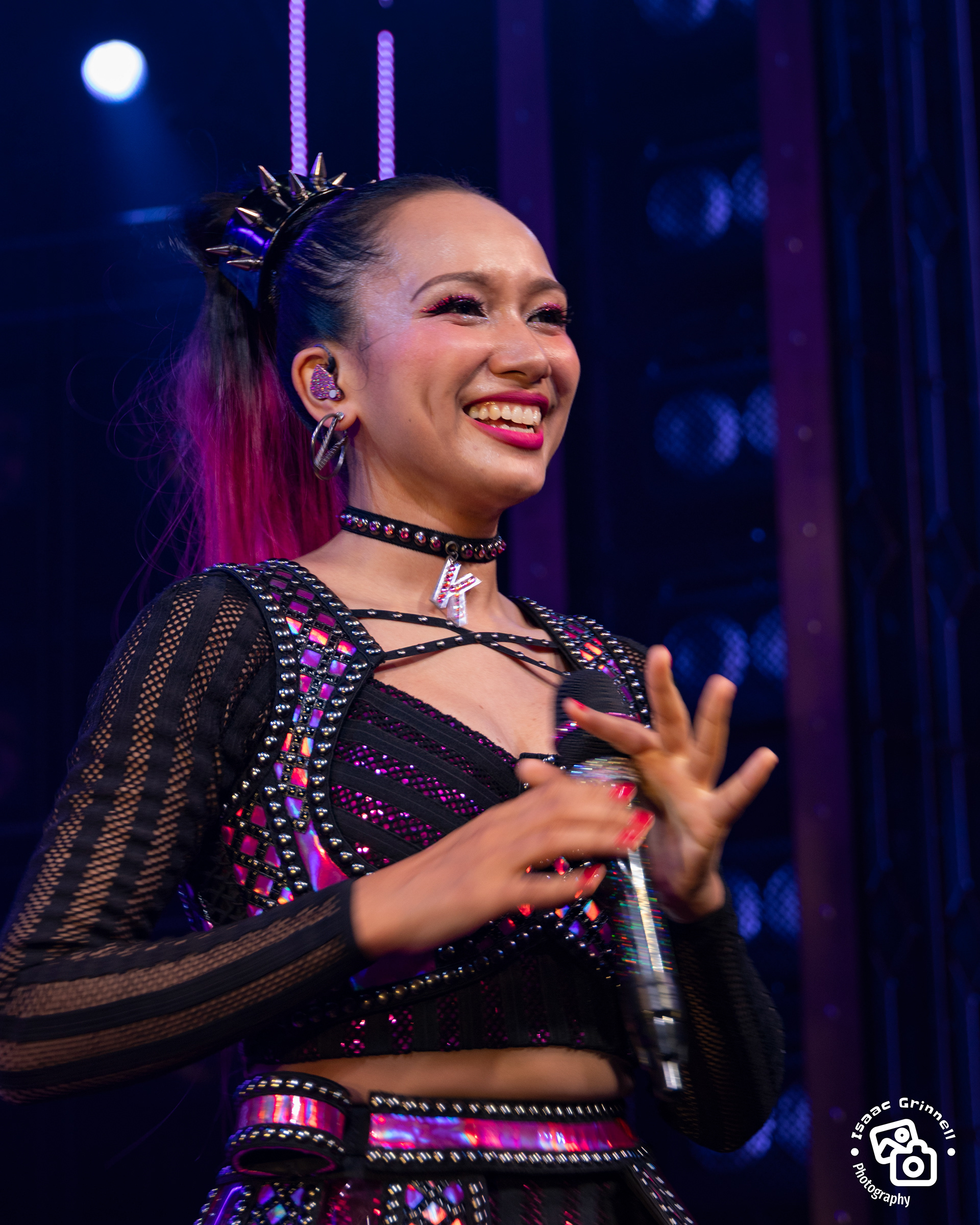 Erika Toyohara as Howard