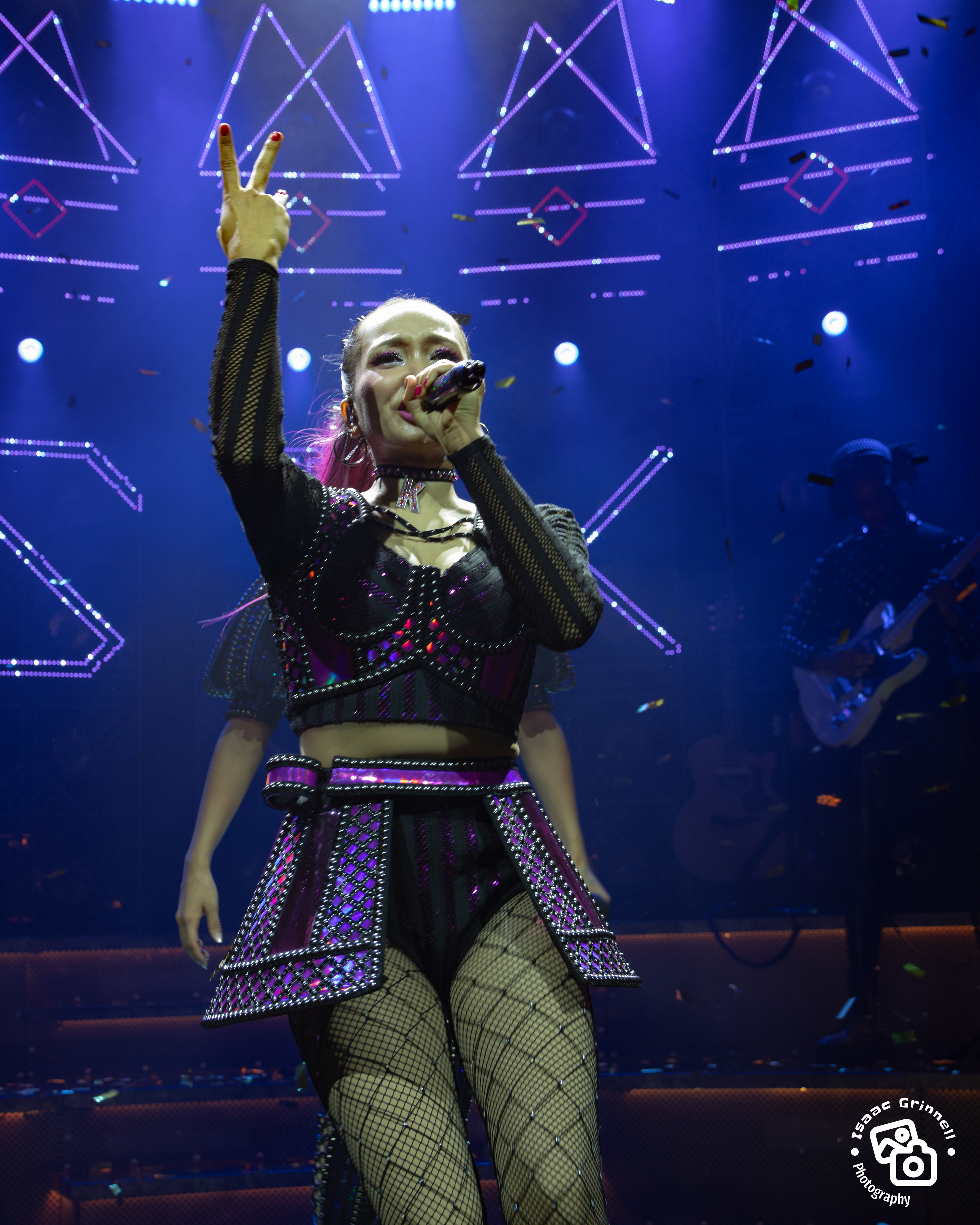 Erika Toyohara as Howard