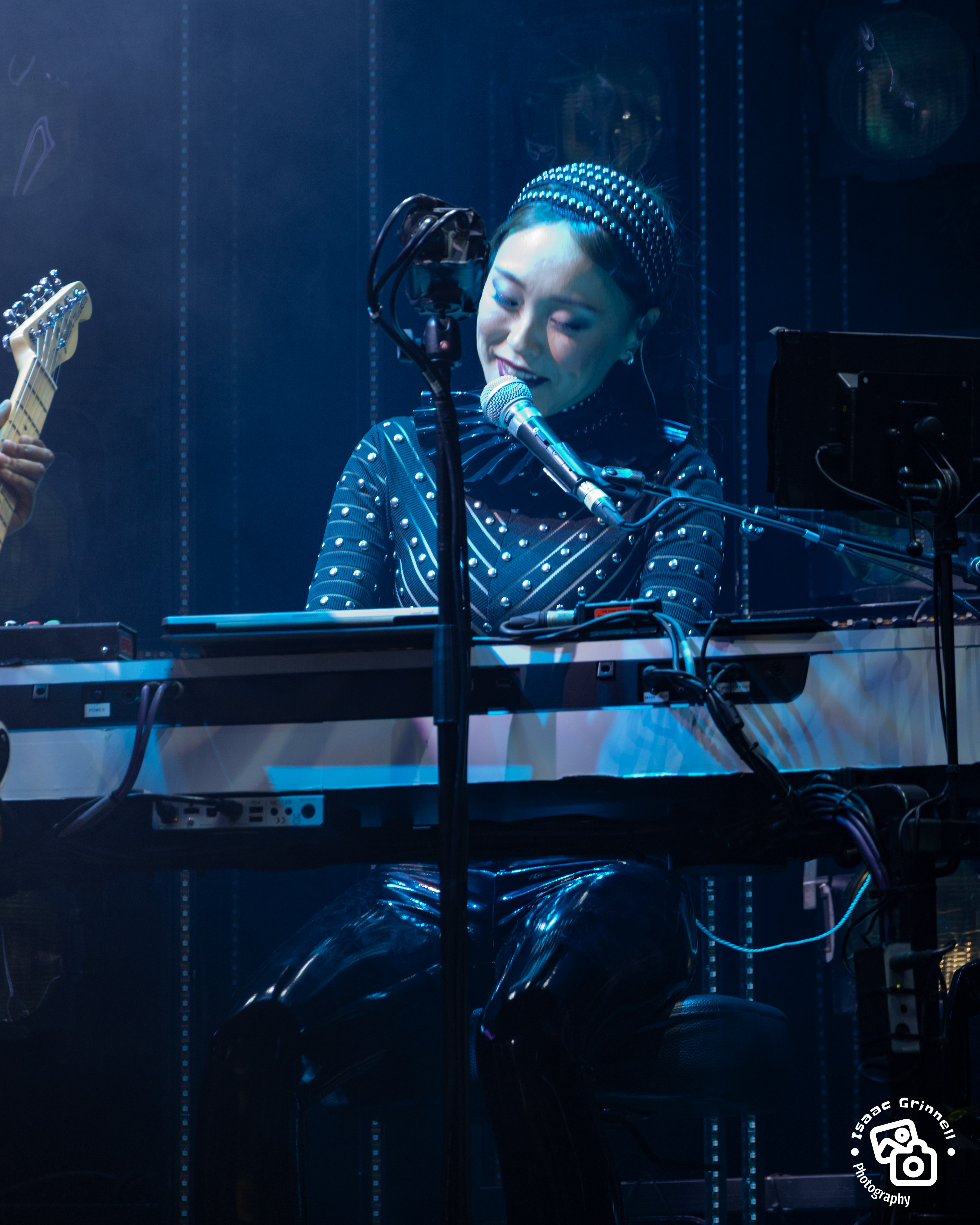 Aoi Tanaka as Joan