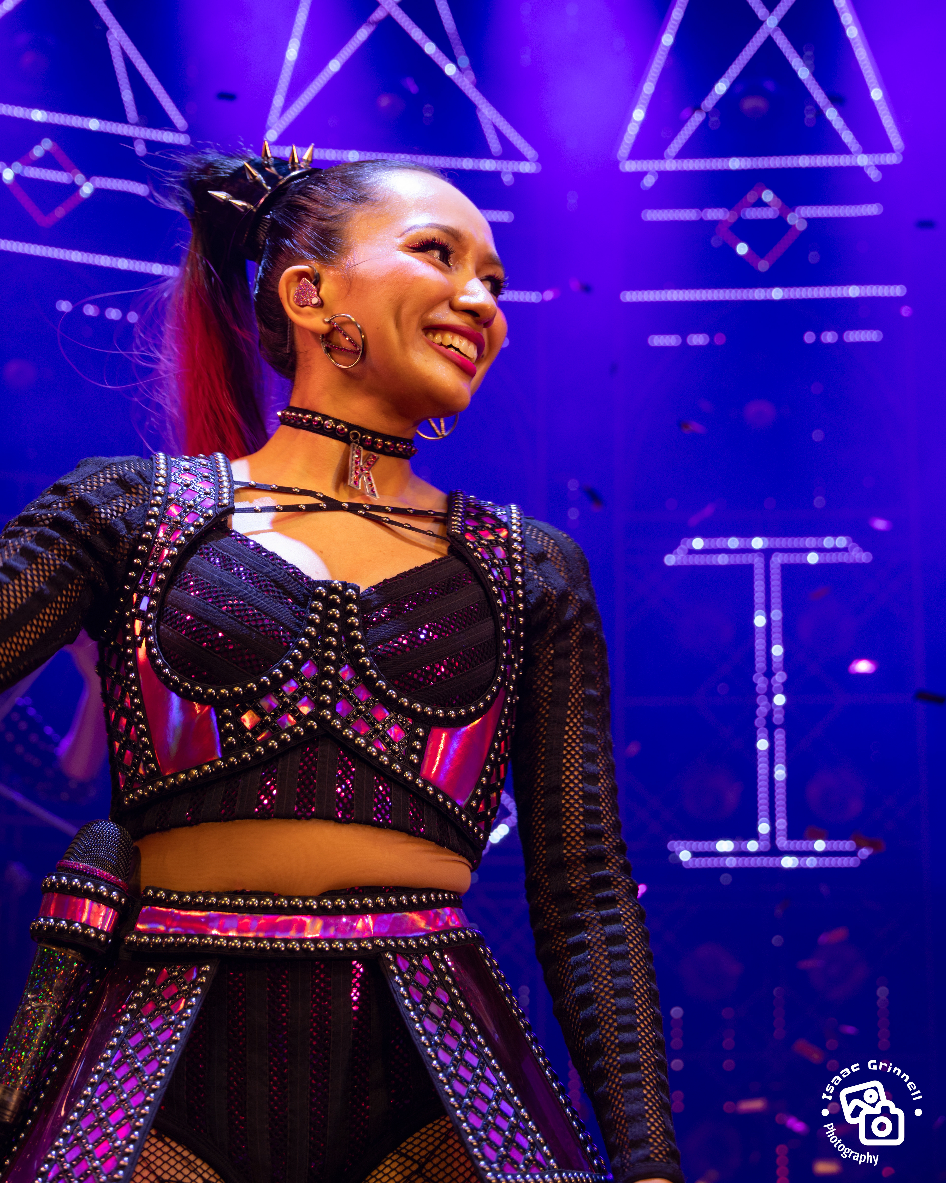 Erika Toyohara as Howard