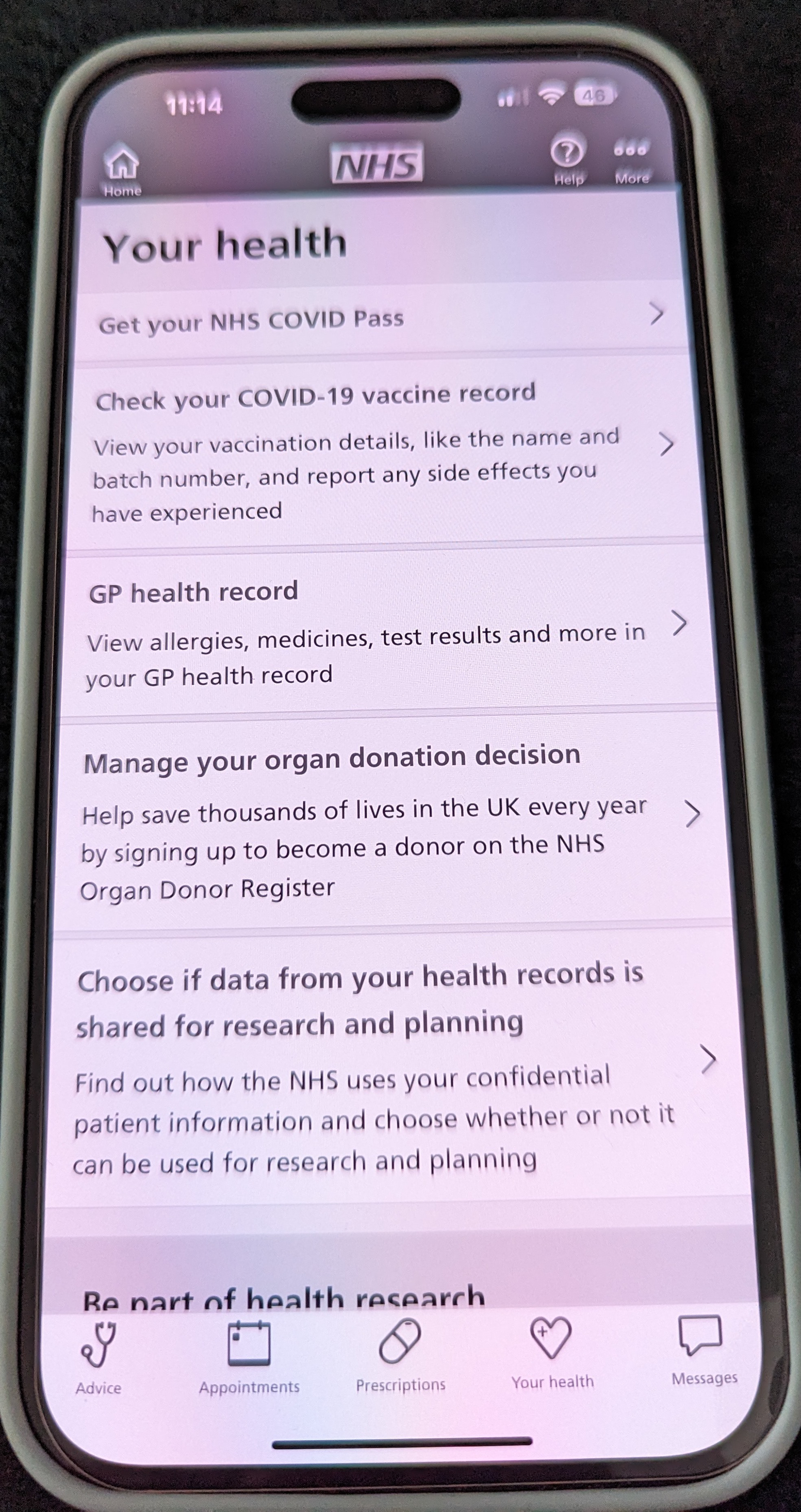 Black and white NHS screen in Greyscale enabled