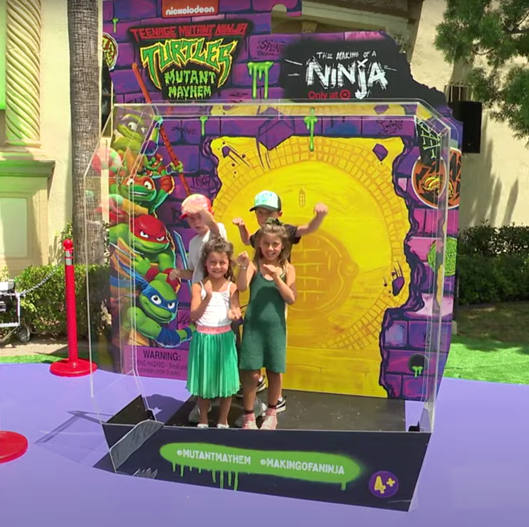 Kids playing in the photo op