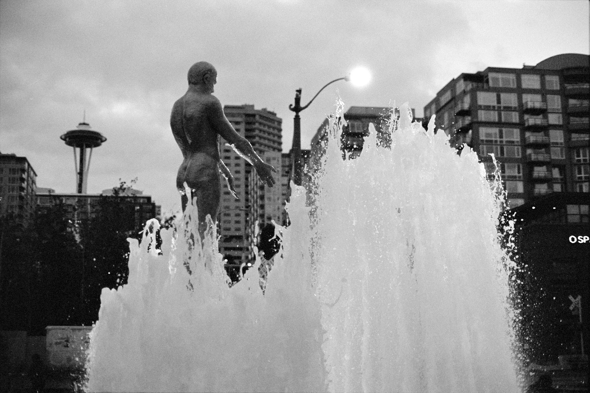 Ilford HP5 Plus 400 @ 1600 | 50mm | 1/1000 | f/2