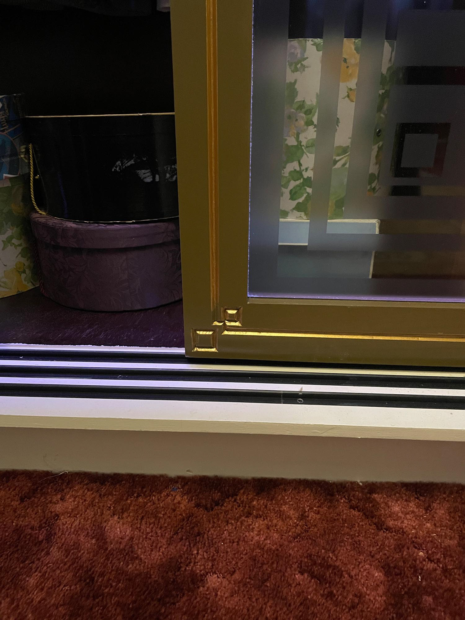 DOOR DETAIL