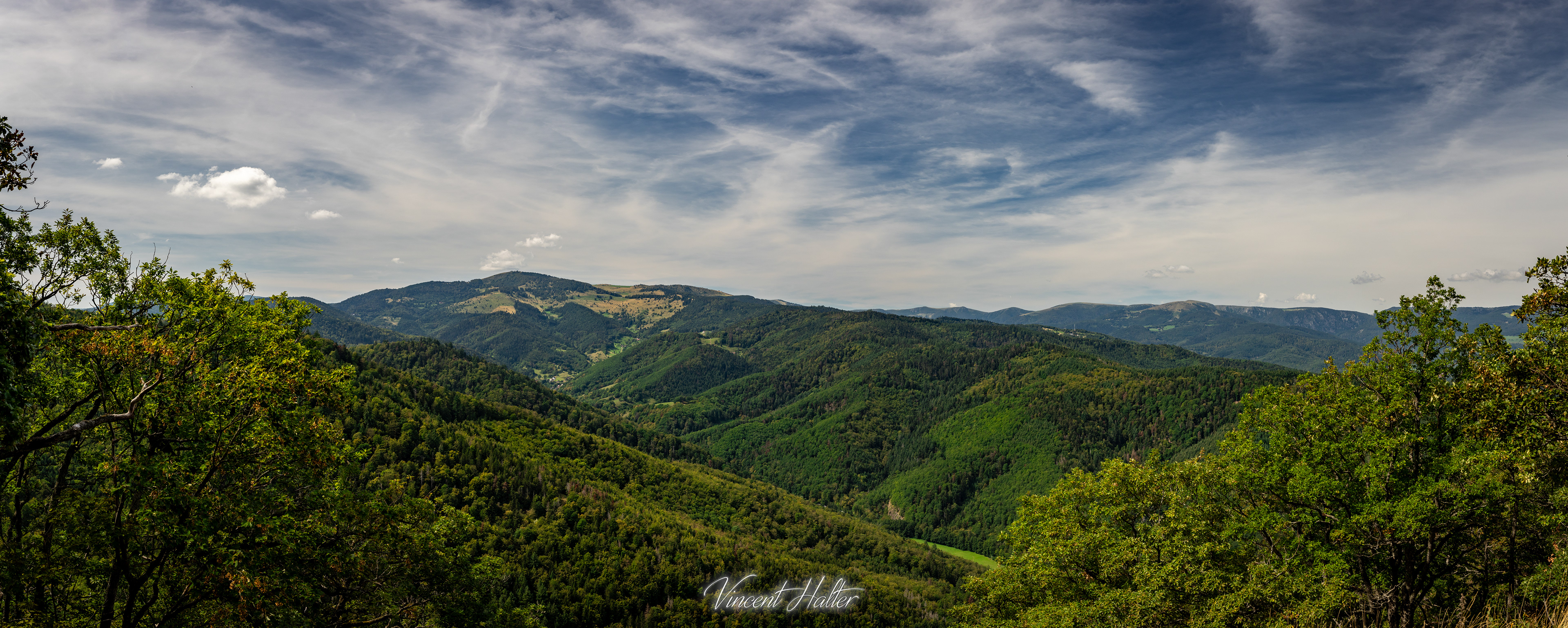 Fond de la vallée de Munster et crêtes vosgiennes