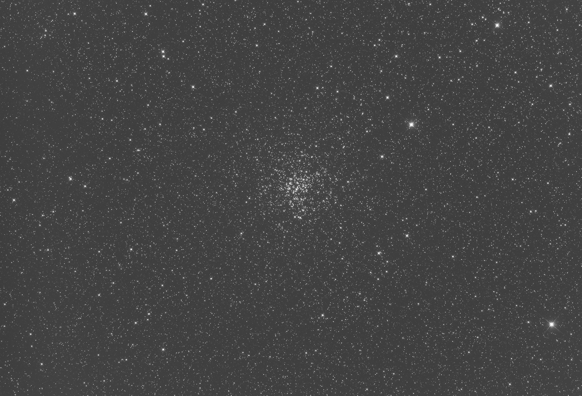 MESSIER 37