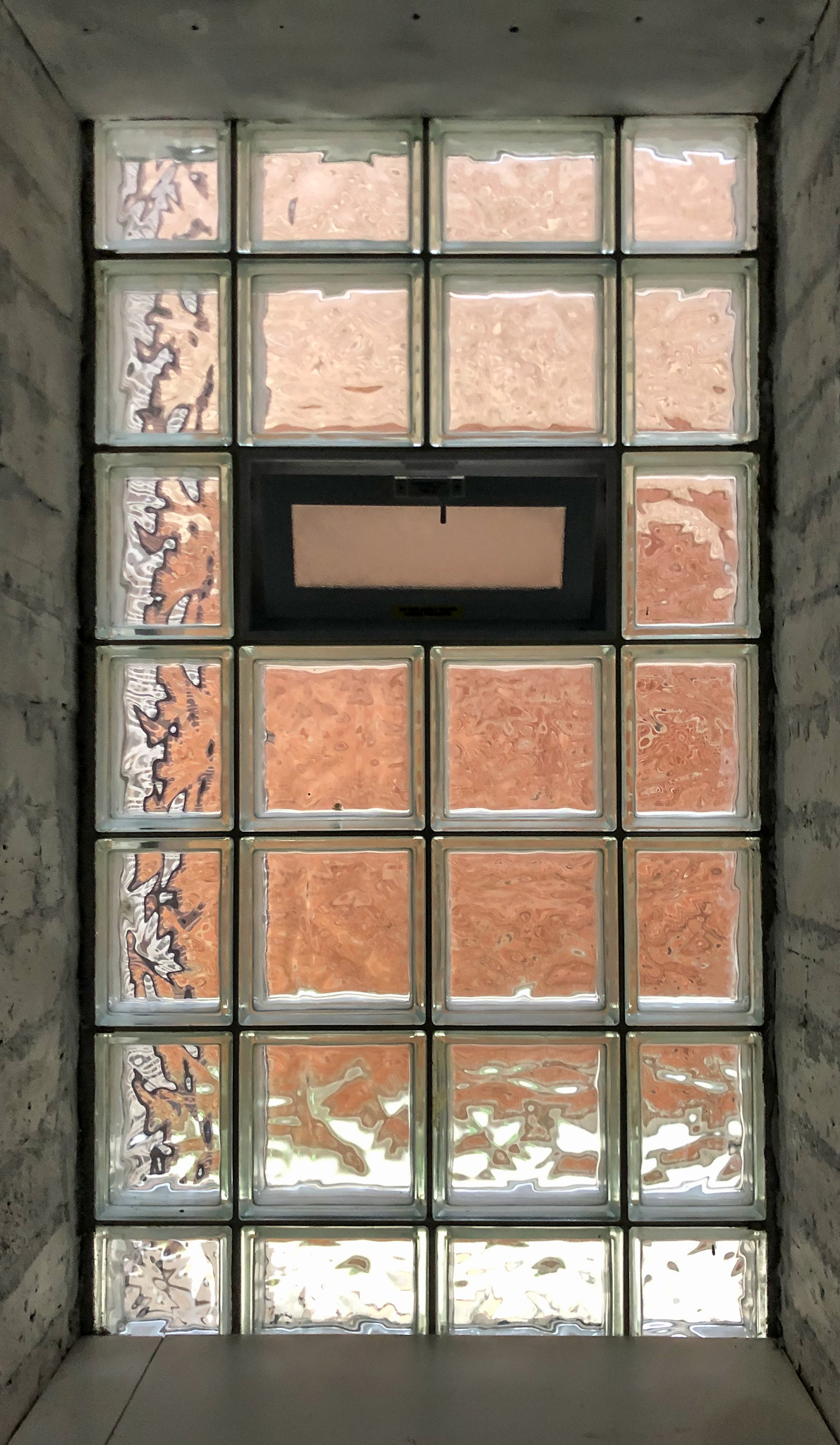 Chicago apartment laundry room