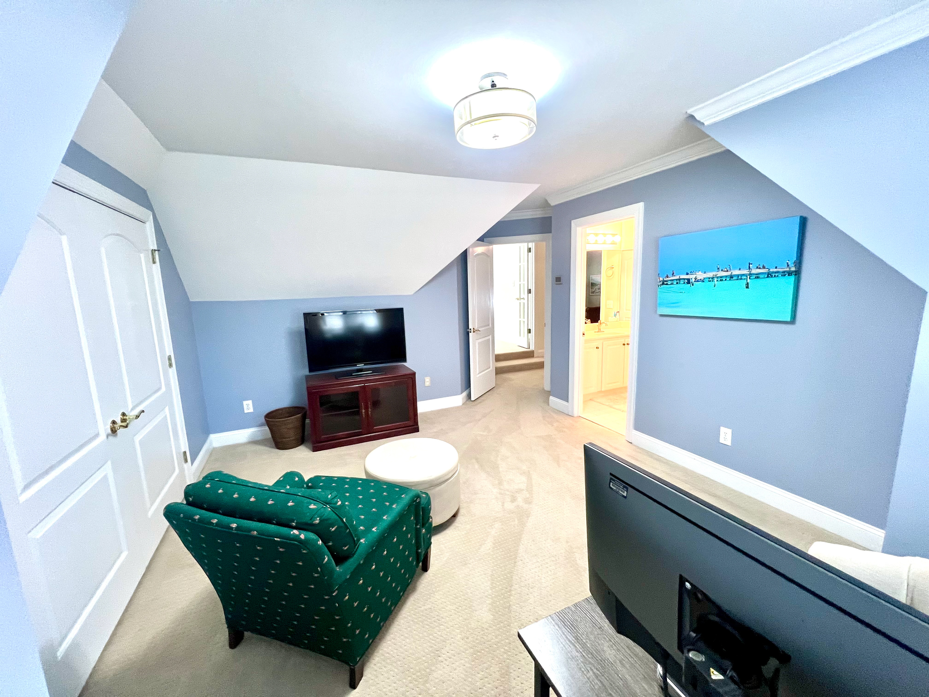 Upstairs bedroom