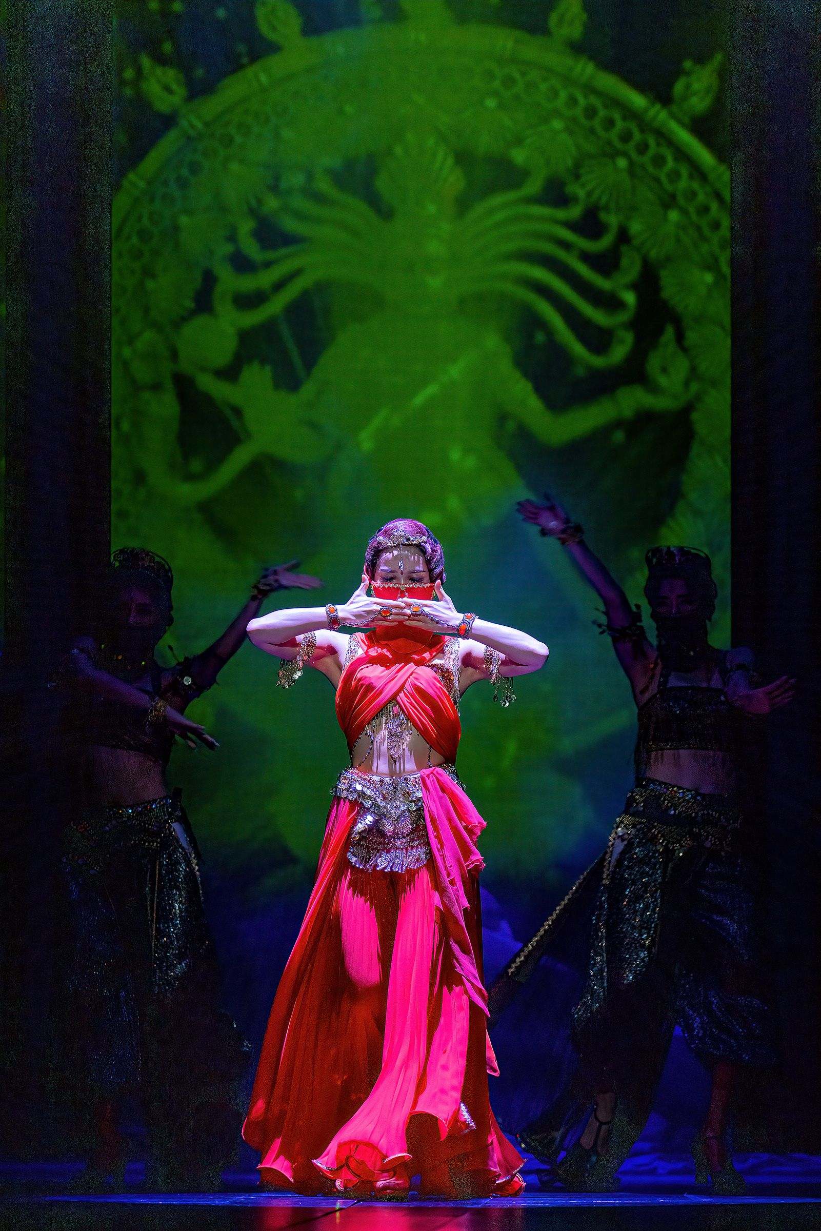 SOLAR(MAMAMOO). 2022. Charlotte Theater