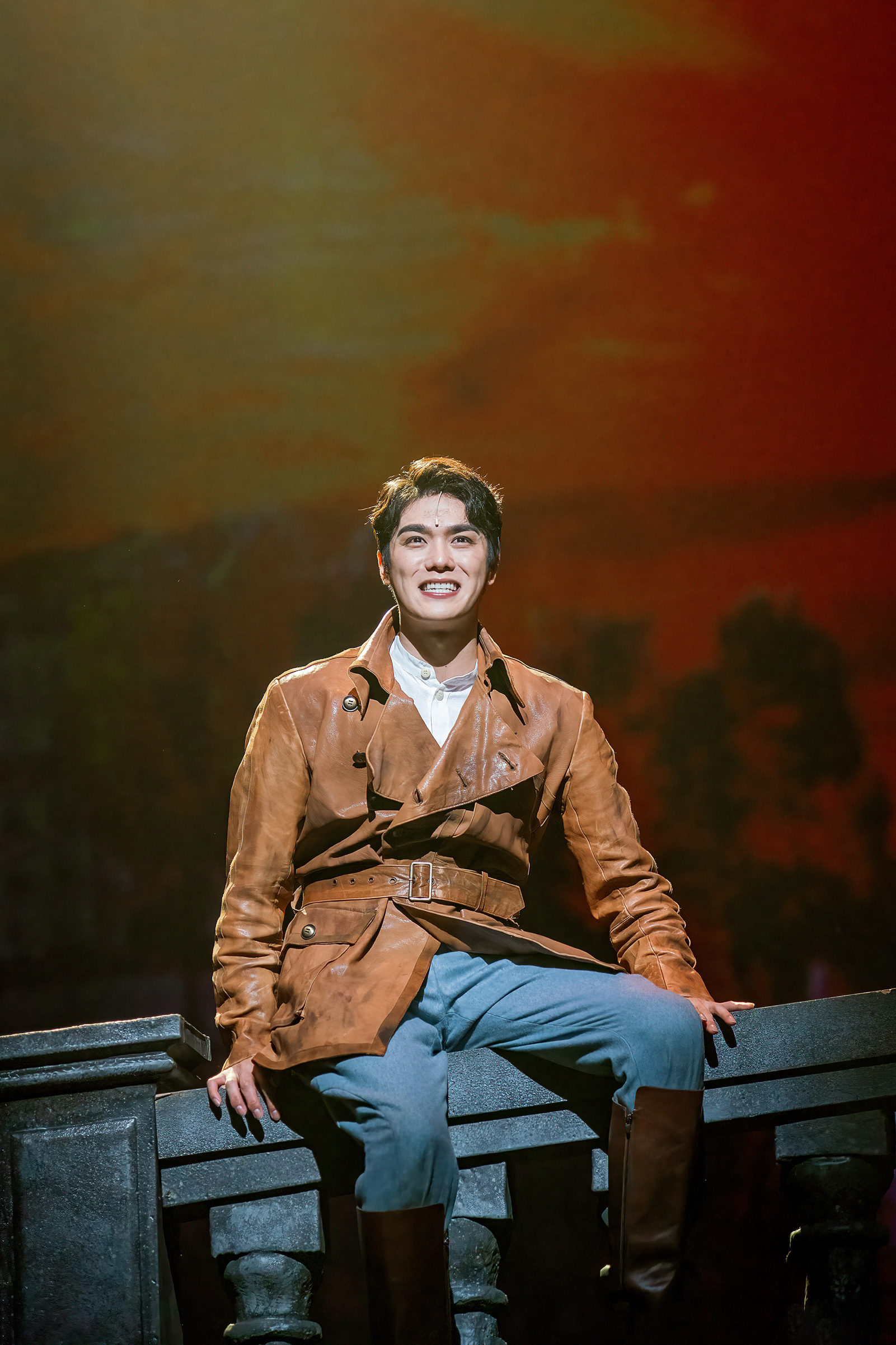 윤소호. 2022. Charlotte Theater