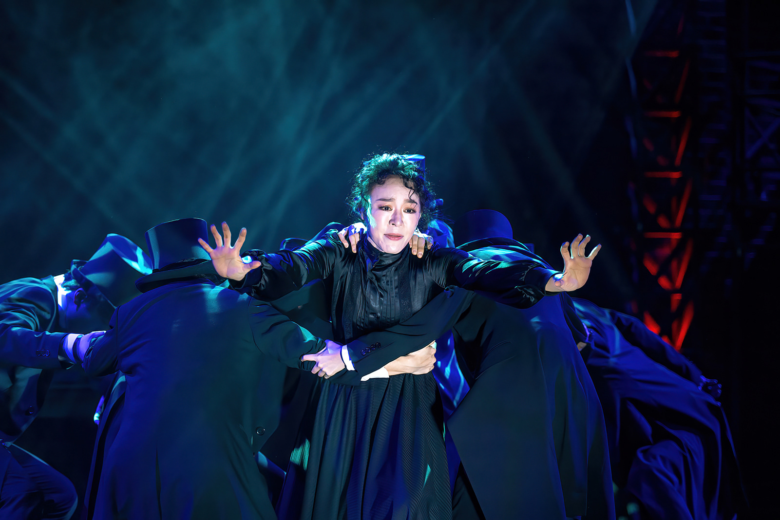 리사.2020.CAC Black