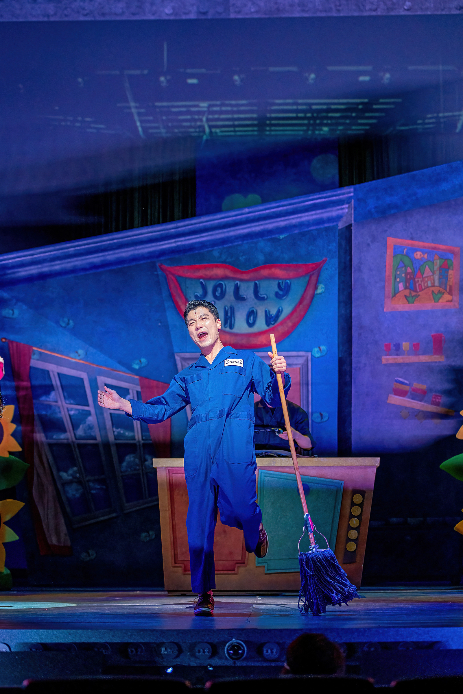 양준모. 2022. Charlotte Theater