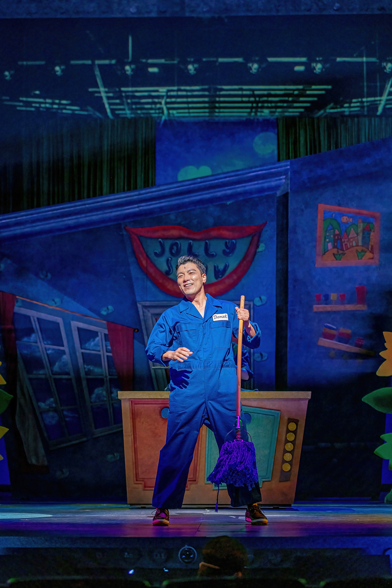 양준모. 2022. Charlotte Theater