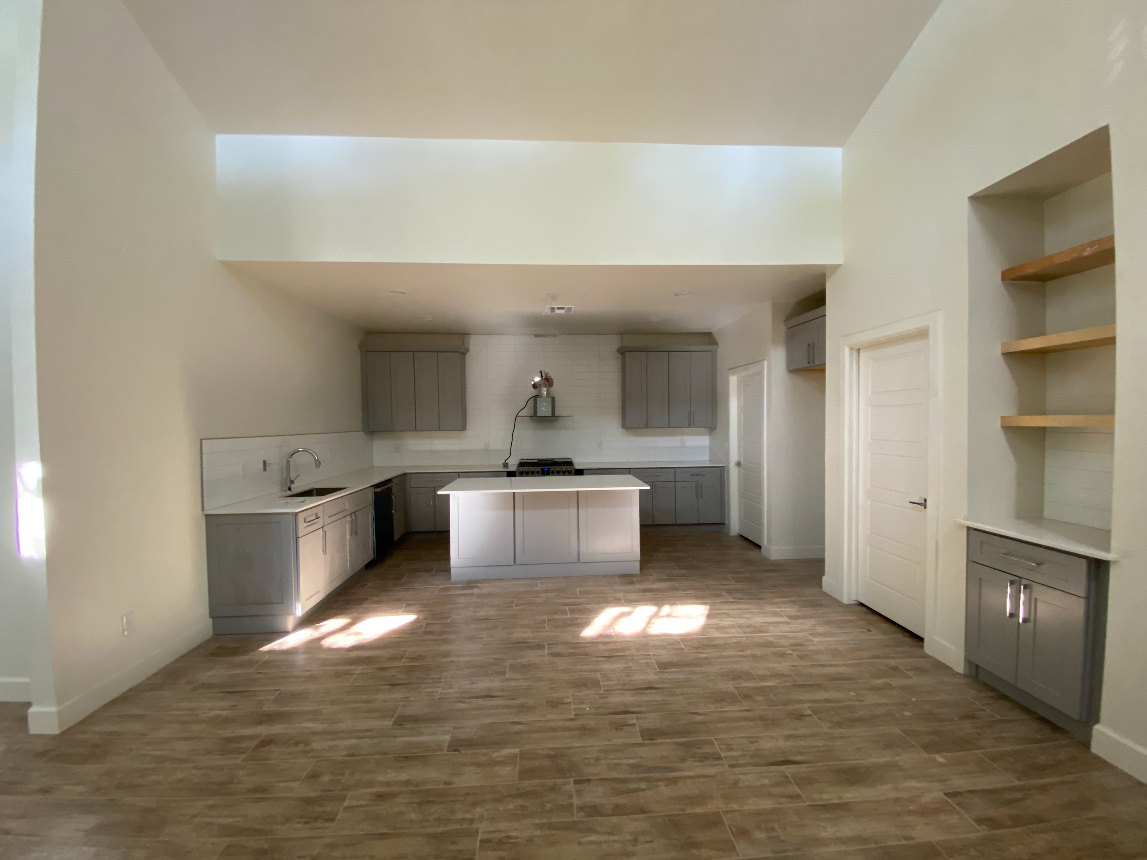 Kitchen / bar area view