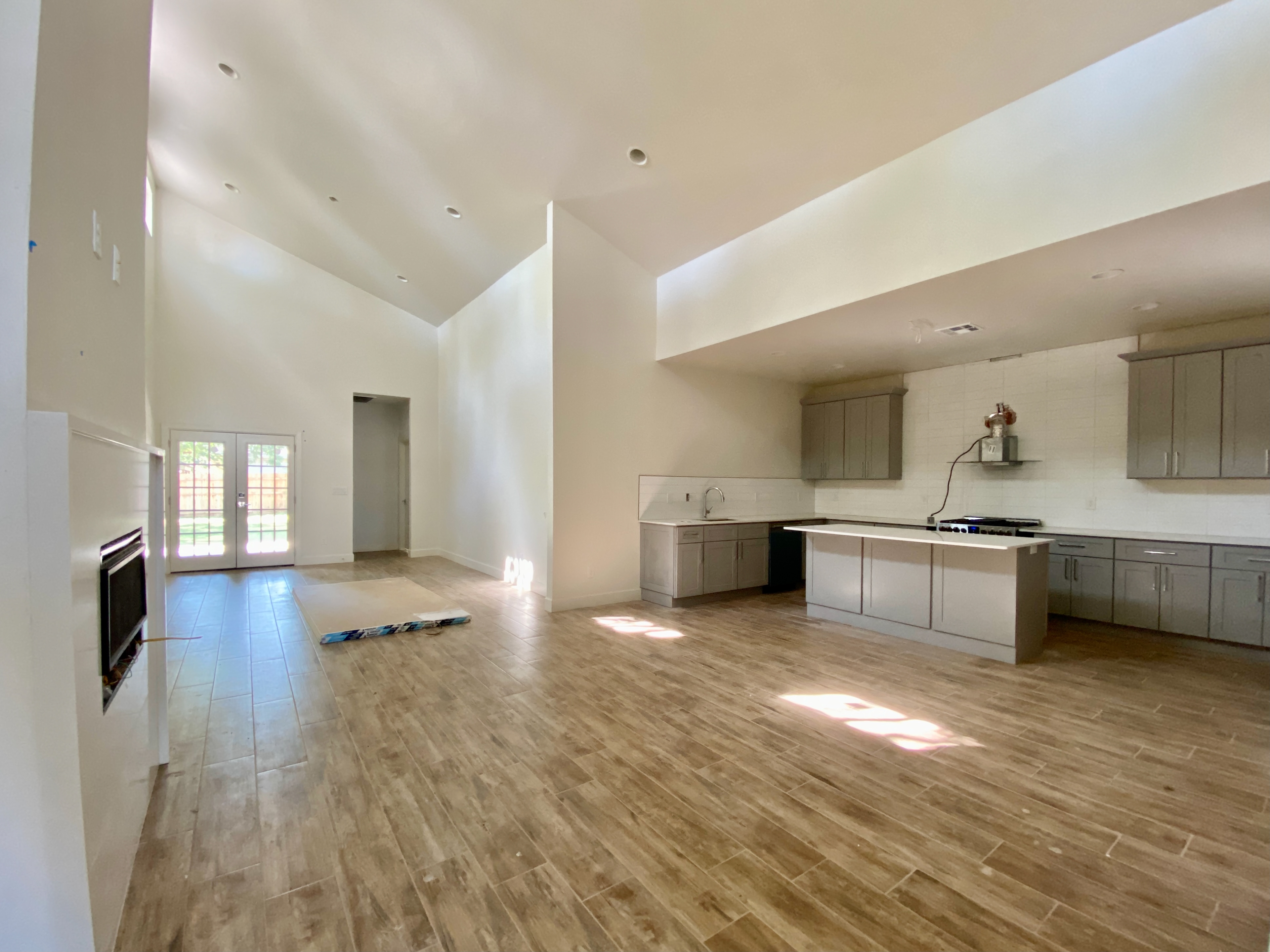Living / kitchen view from the hall