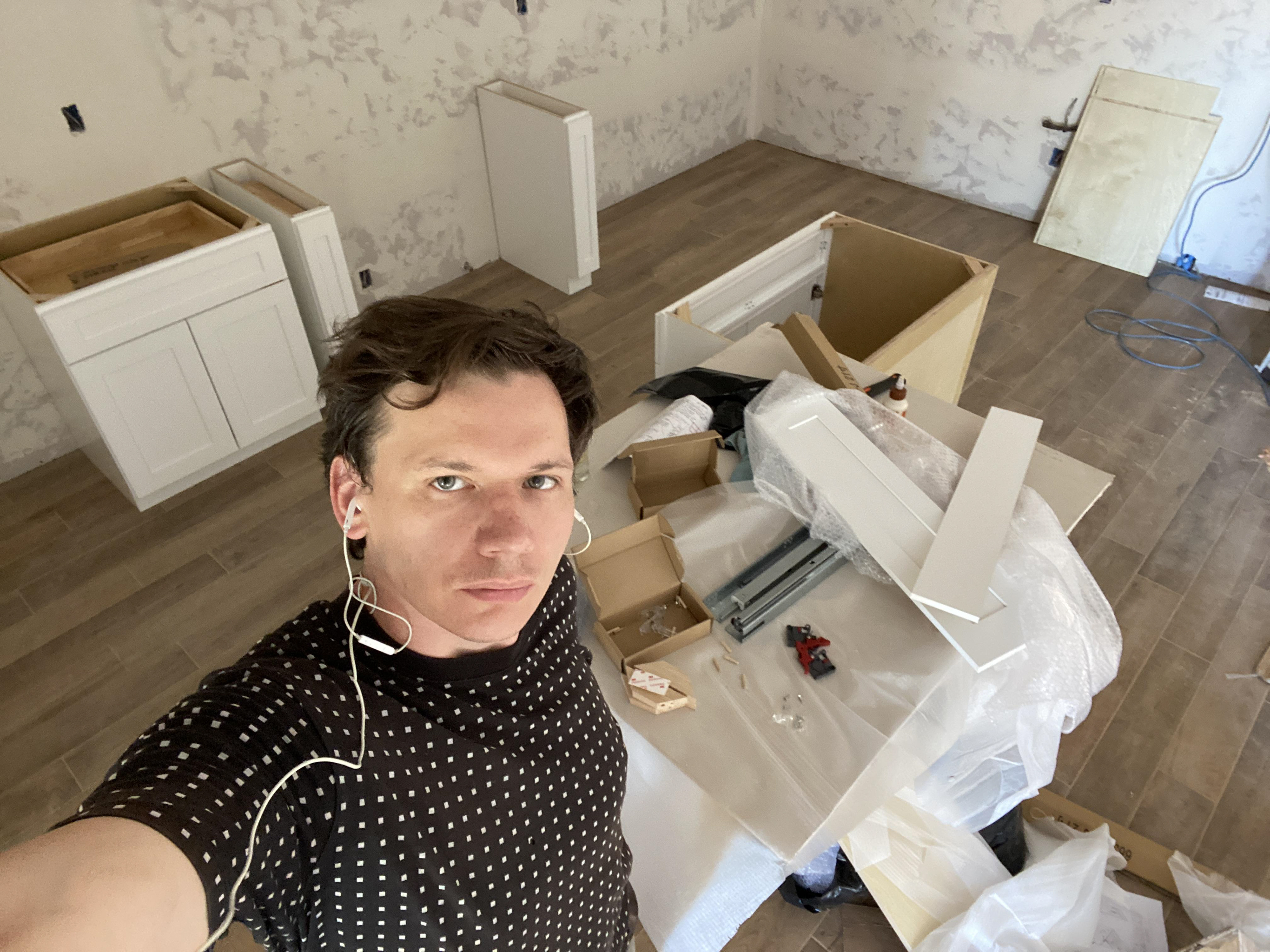 Kitchen / starting assembling 