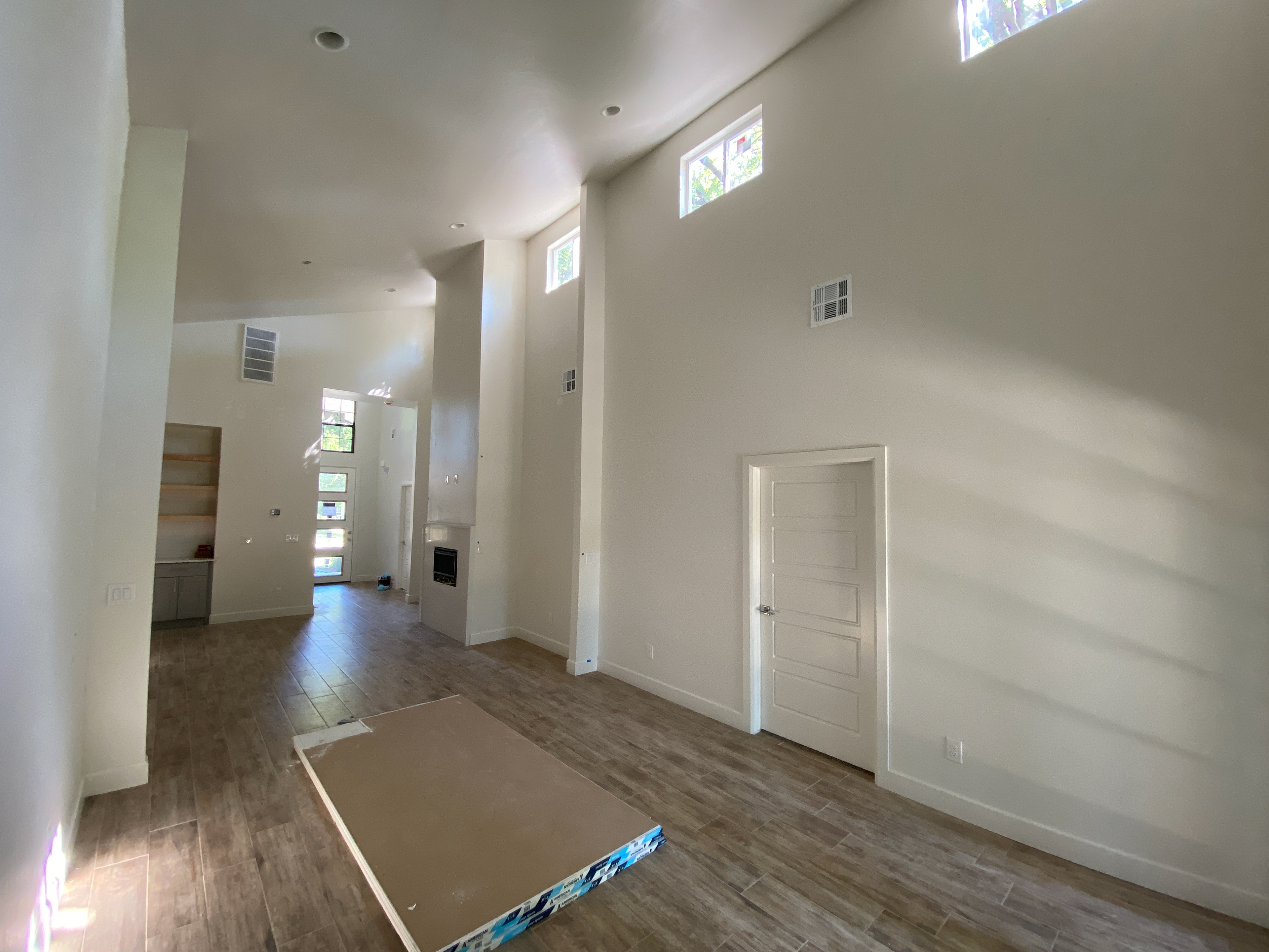 Dinning area view to the living and entry area