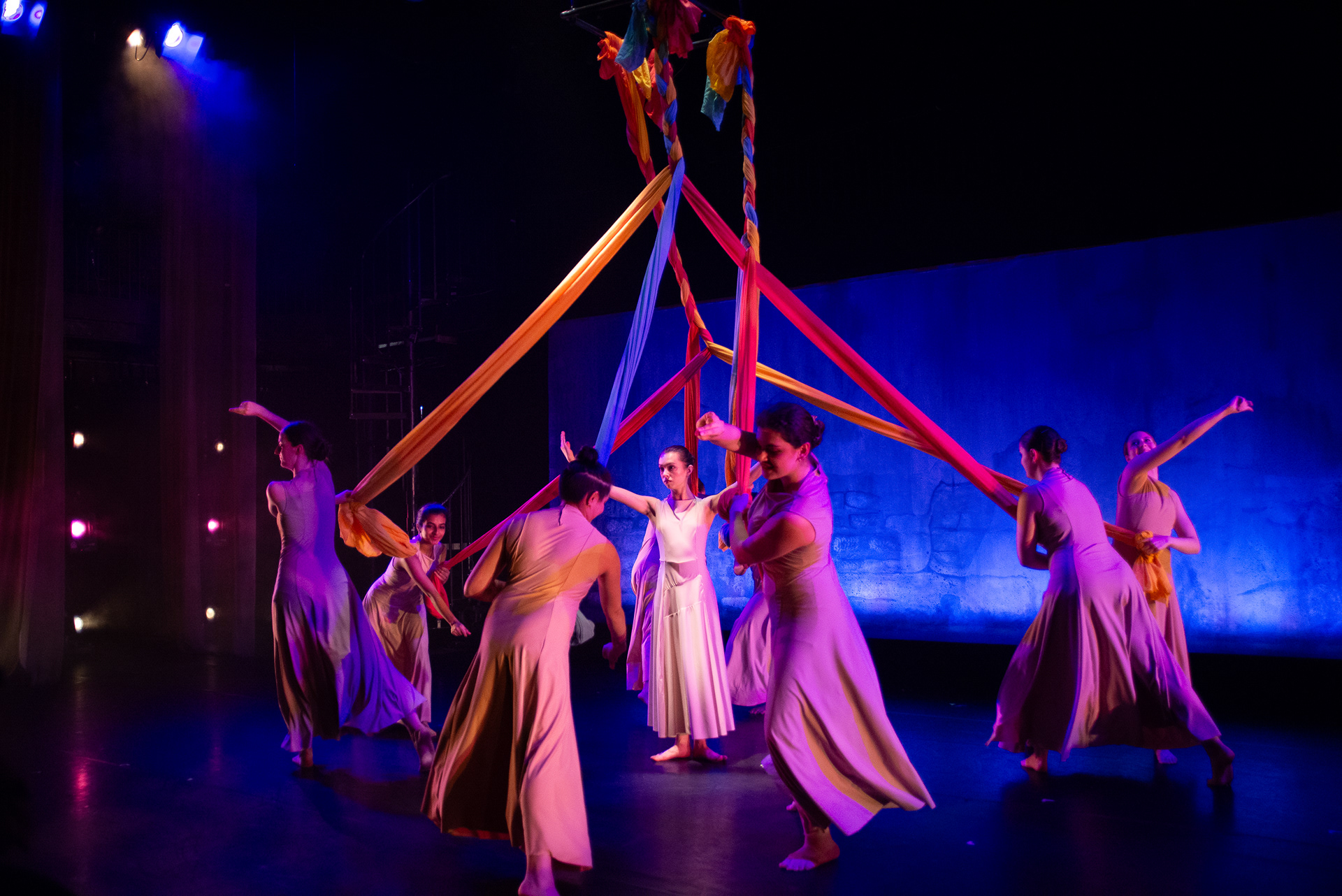 SUTRA: THE INTERWOVEN - Photo by Cassie Haas