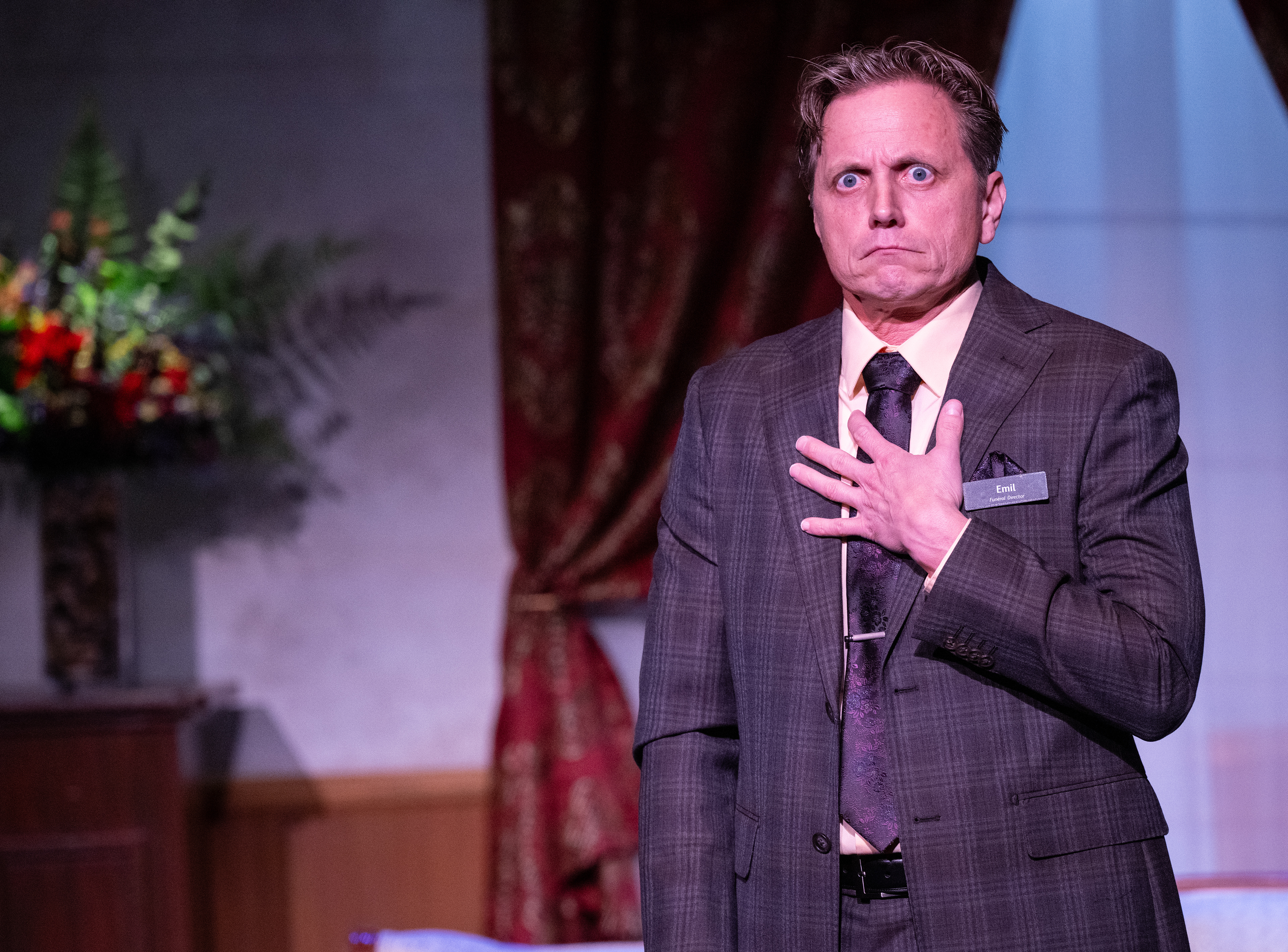 THREE VIEWINGS @thirdavenueplayworks - Director: Jacob Janssen Lighting: Kyle Cunningham, Jimmy Balistreri, Karen Wallace Set: Amy Sue Hazel Sound: Dee Etti-Williams PSM: Kelsey Brennan York TD: Alex Polzin Props: Haley Cranstoun  Cast: Ryan Schabach, Emma Rosenthal, Karen Moeller