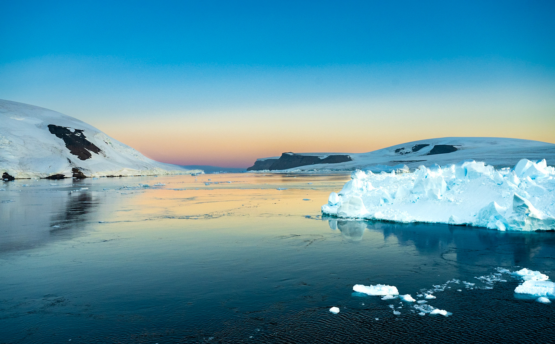 Solstice Sunset, Weddell Sea