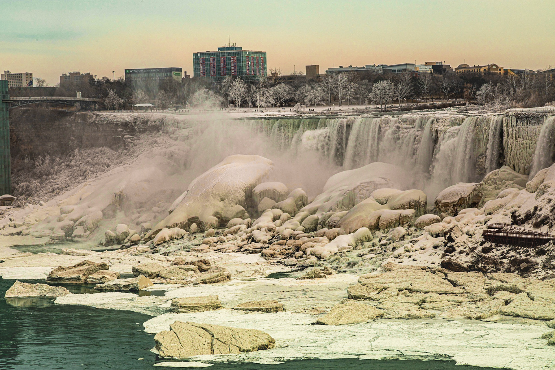Niagara Falls
