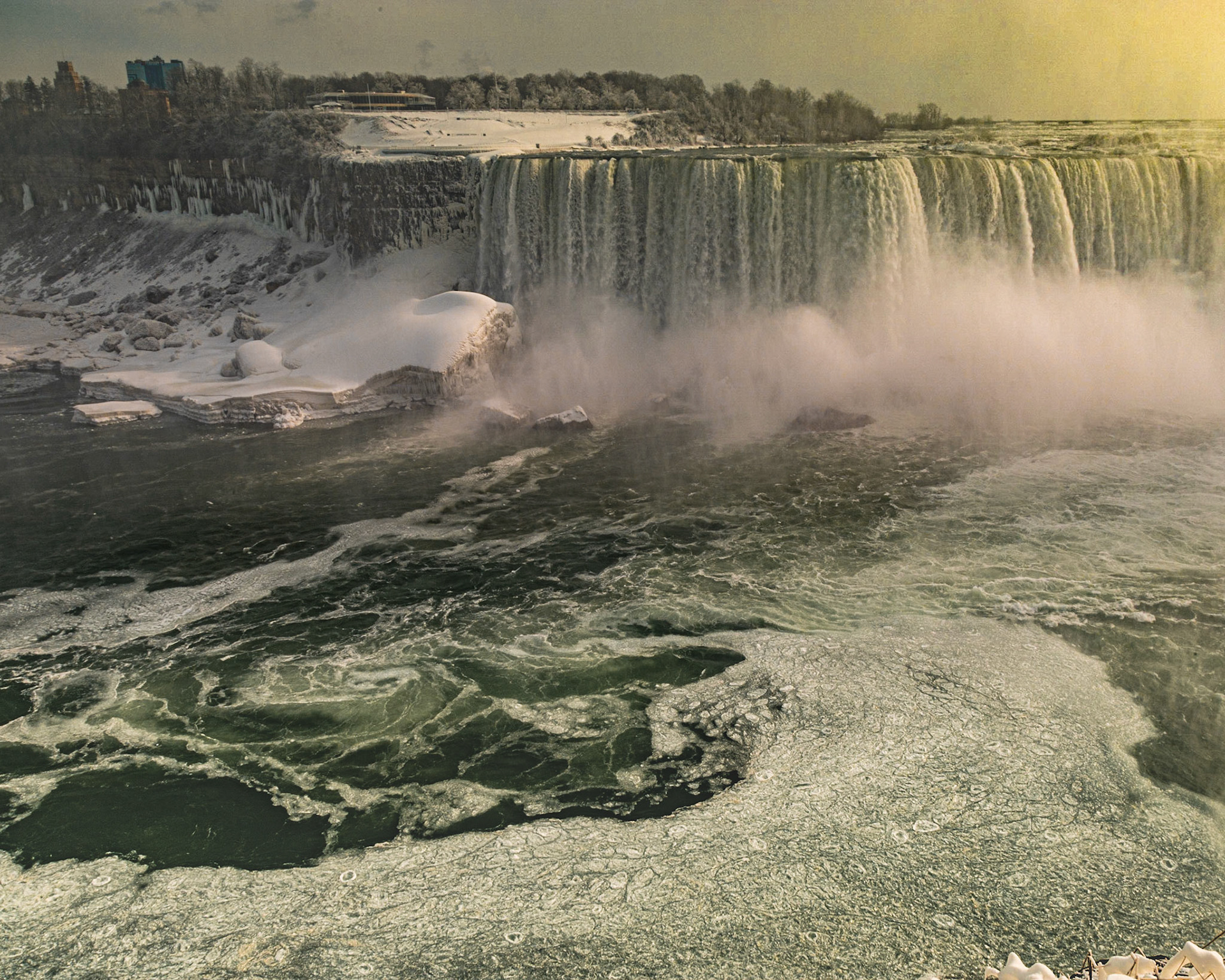 Niagara Falls