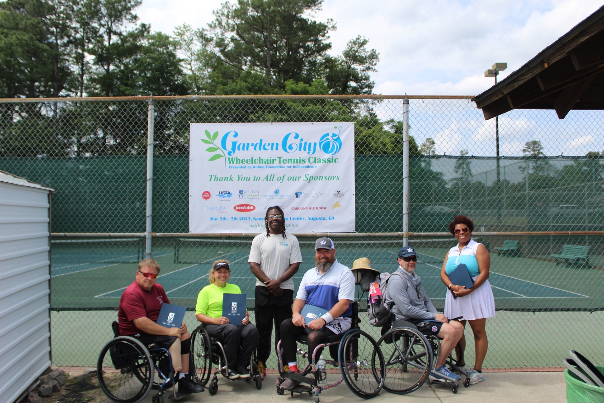 Division A Doubles Champions - Thomas / Bates