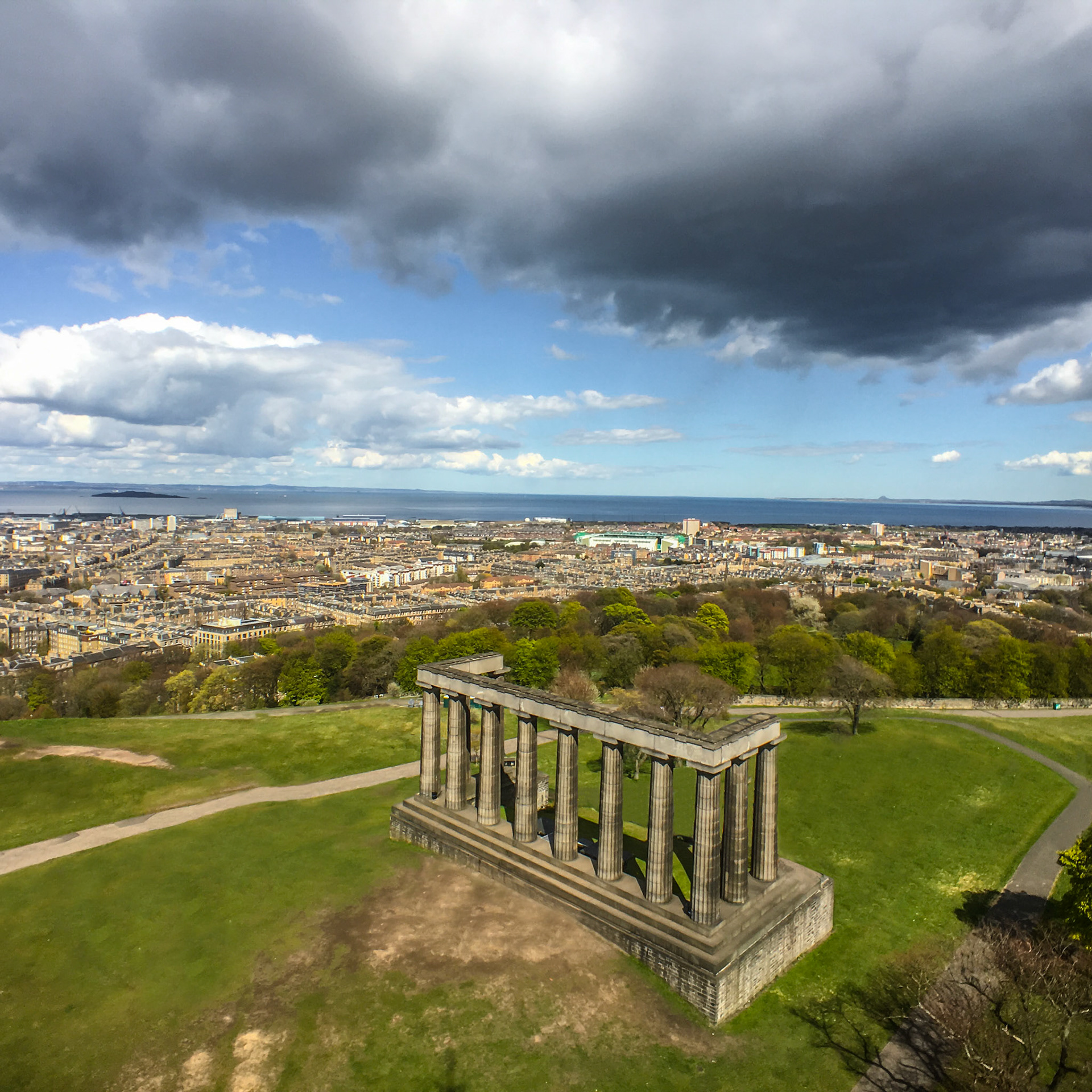 This one was tough to retouch. I spent only a few days in Edinburgh and they were building a stage for some kind of festival here. Using Pixelmator, I removed the stage, people and other stuff around the monument.
