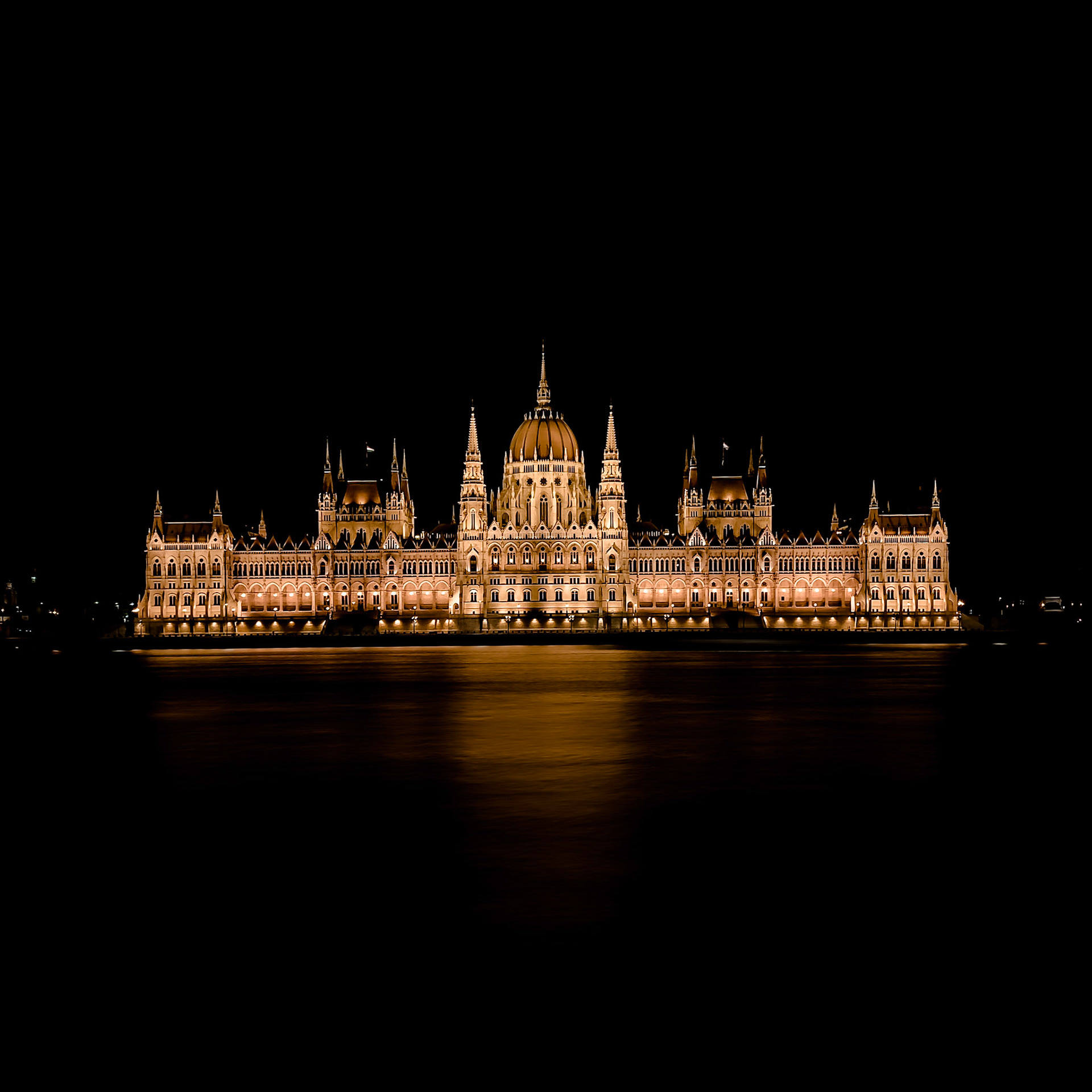 I tend to use three different approaches to take long exposures with iPhone. Which method I use, depends on the scene. Read more about taking long exposures with iPhone in the Blog at https://nocamerabag.com/blog/how-to-take-long-exposures-with-iphone