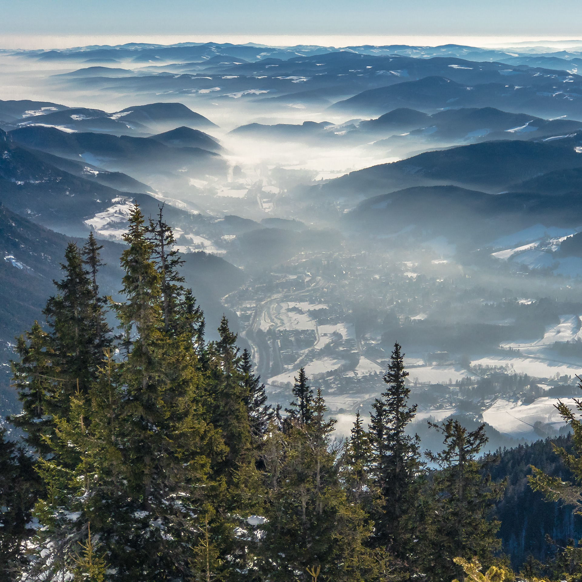 Weather was fantastic and some friends and I went for a snow shoe hike at the Rax mountain range.  The view from the top station is simply stunning, isn't it?