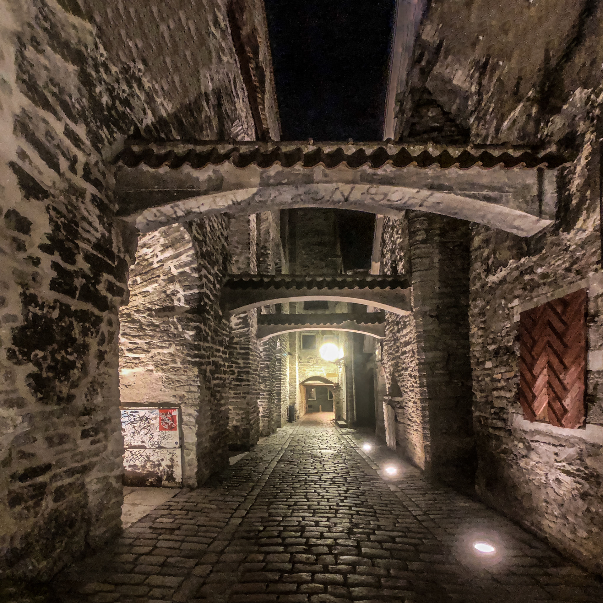 I guess this is one of the most iconic places in Tallinn, isn’t it? Surprisingly, the place was quite empty.