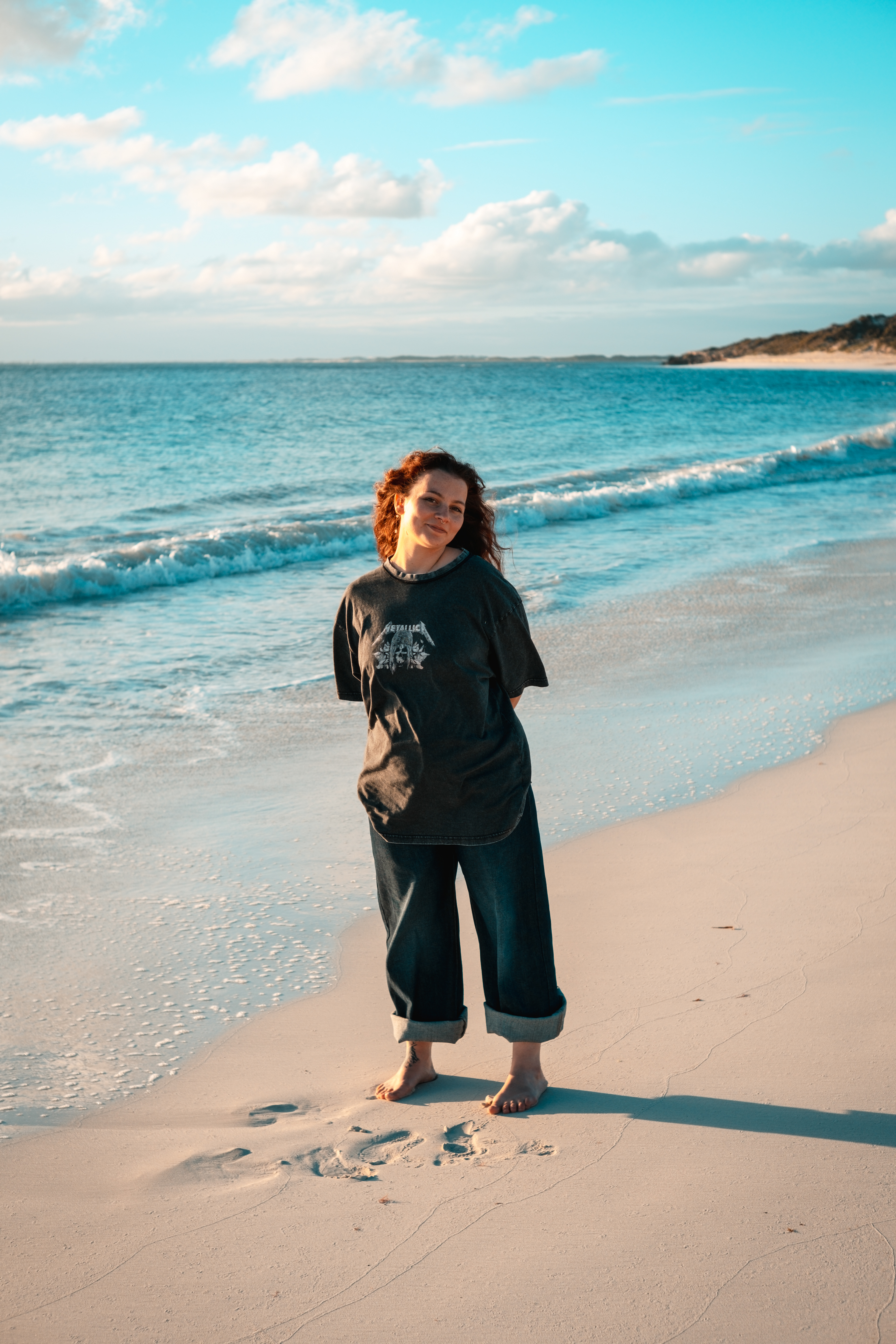 Natural beach portrait in Lancelin with direct eye contact, Focus by Armand