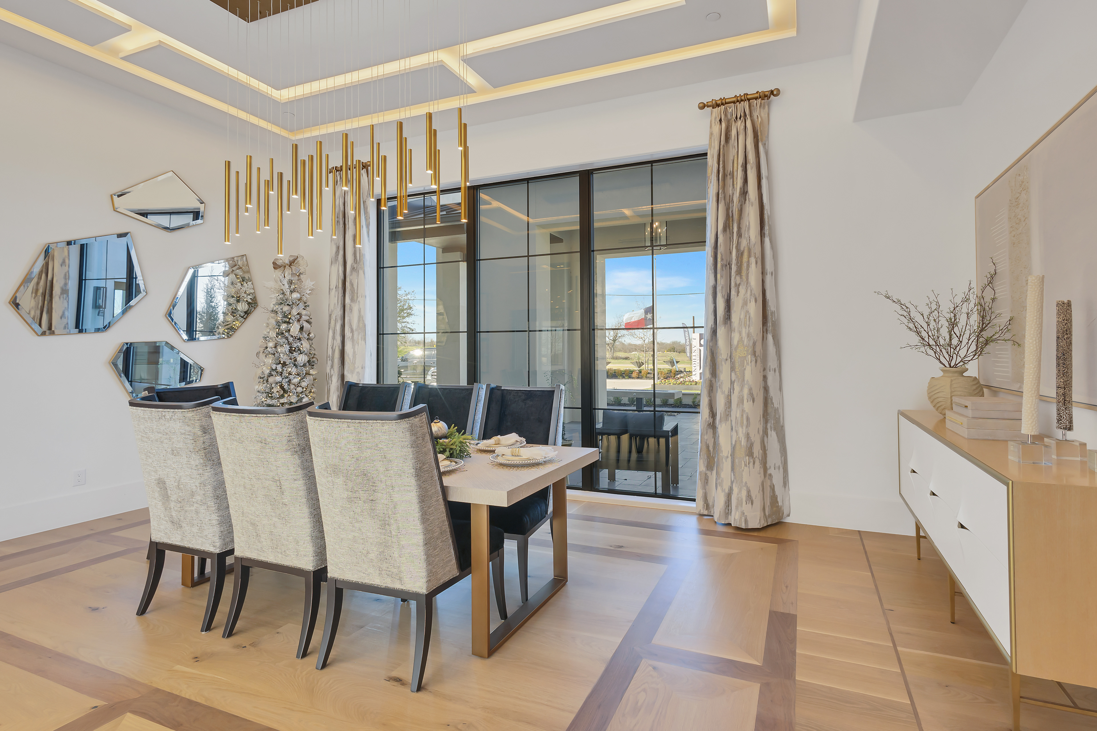 Formal Dining