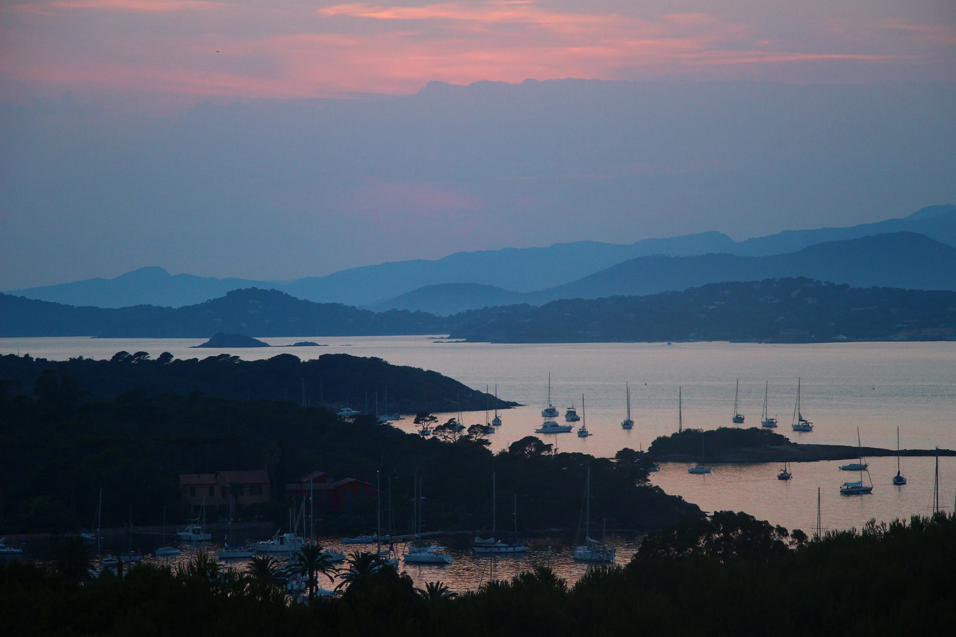 Soirée sur le port - Porquerolles