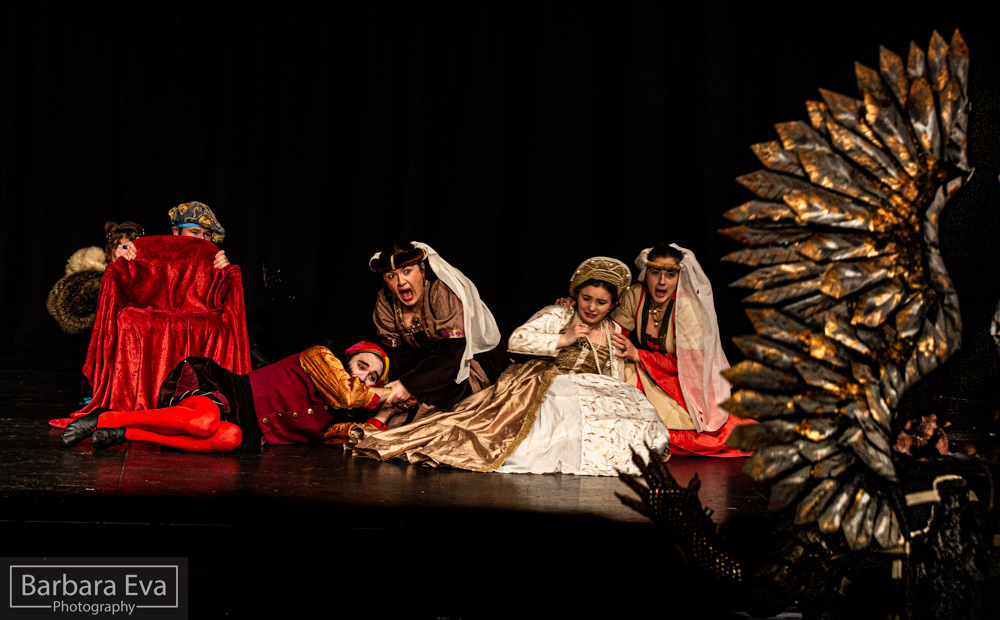 MOS/LS Theatre, Perth, Scotland, WAWEL DRAGON as Court Lady, Director: Pat Zajac, Photo: Barbara Eva Photography
