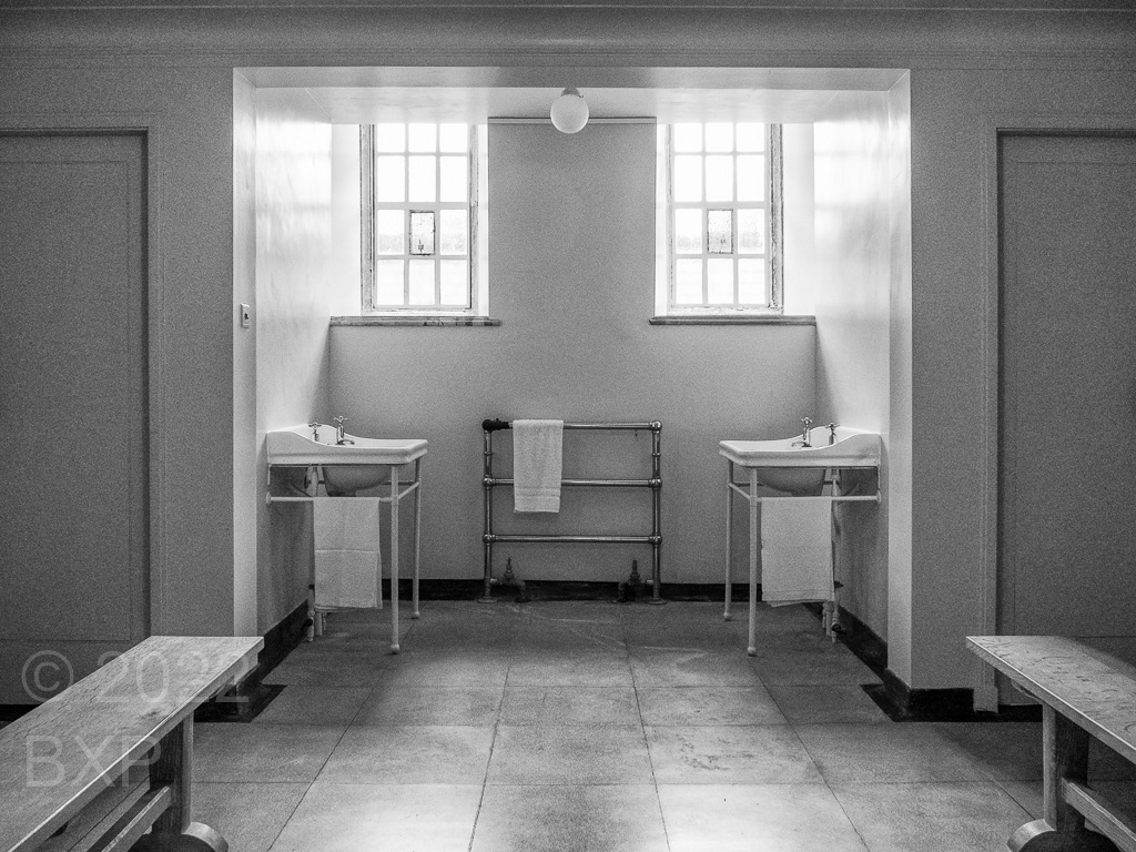 Squash Court changing room, Upton House