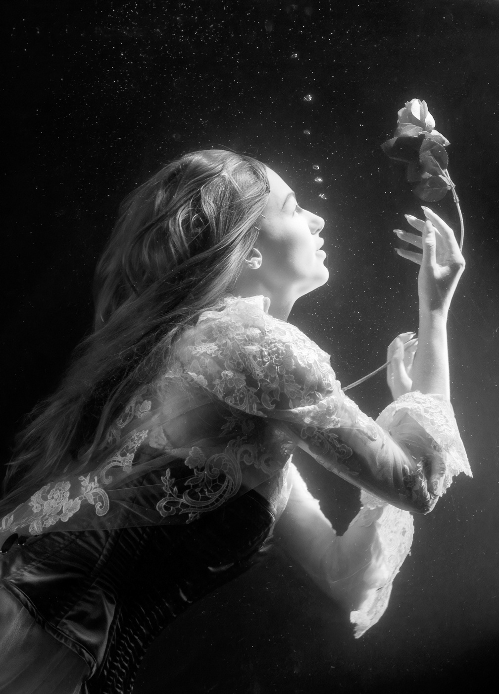 Ashleigh Under Water by Stuart Crump