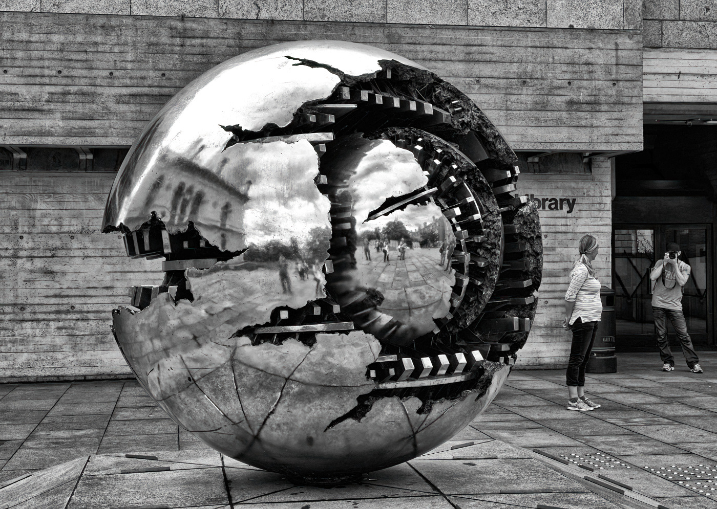 Dublin Tourists by Jackie Fisher