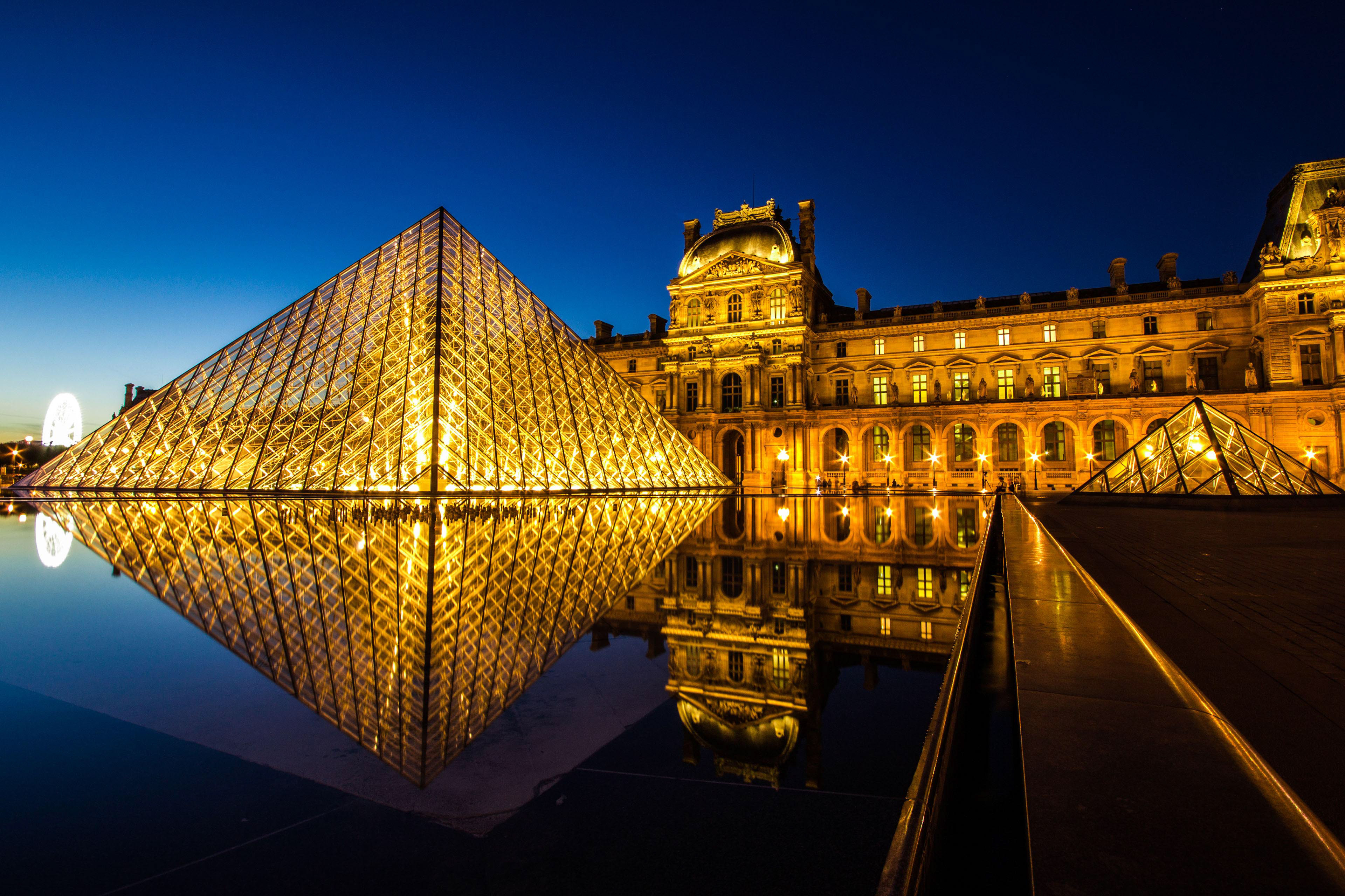 Museu do Louvre - Paris