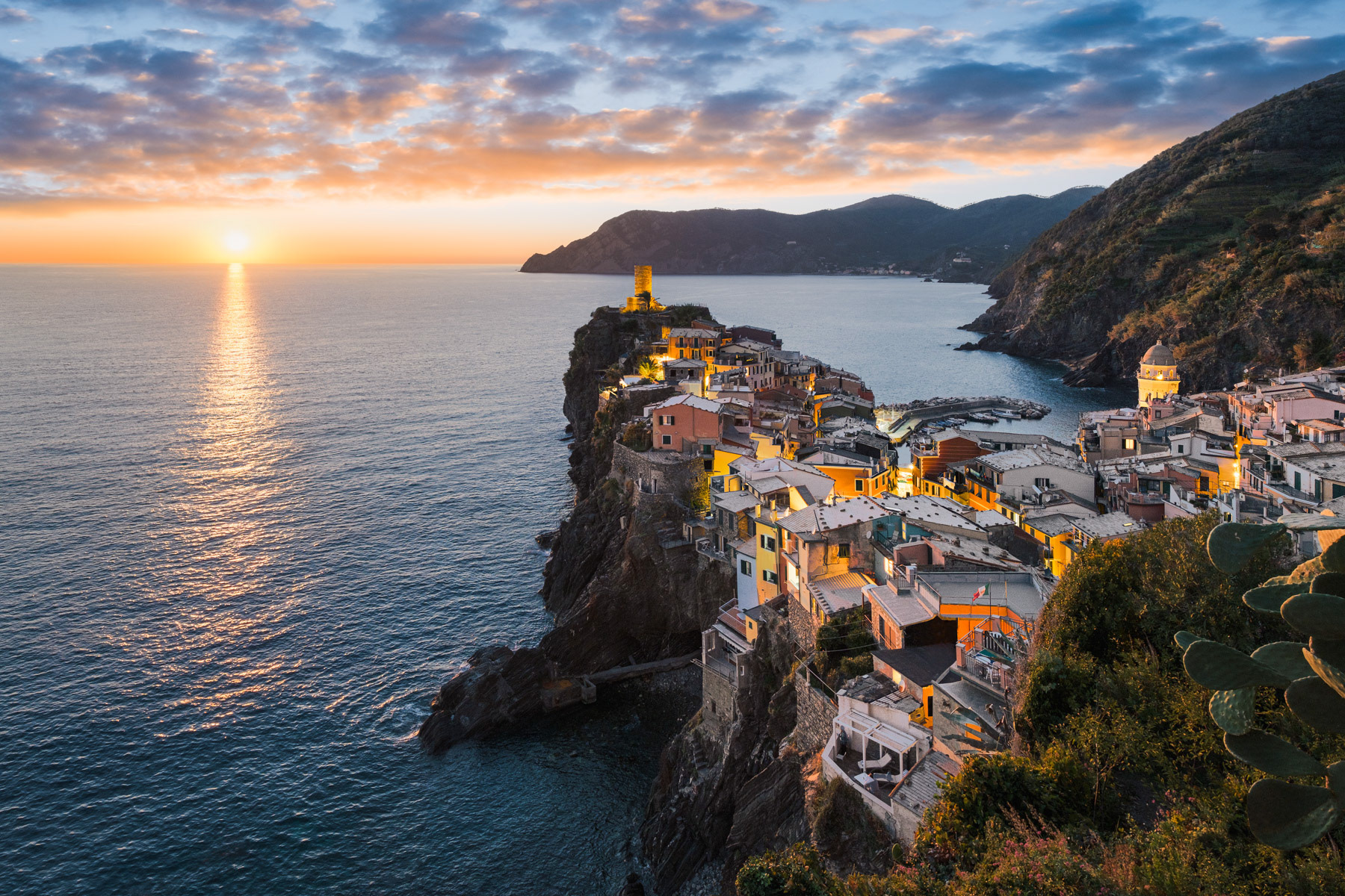 GUARDIAN OF THE SEA | Vernazza, Cinque Terre - Italy