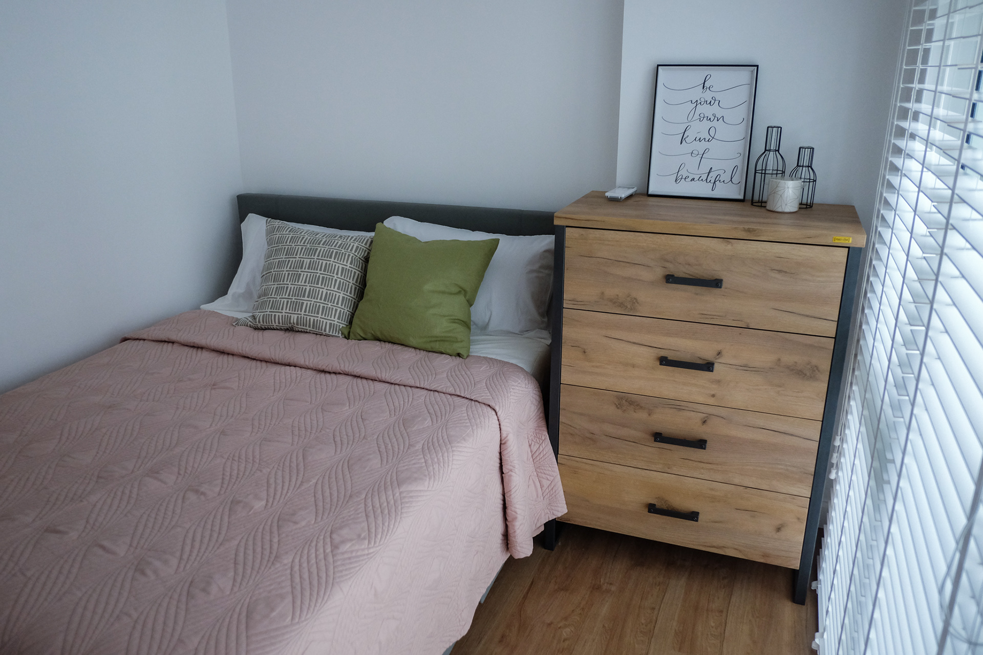 junior bedroom