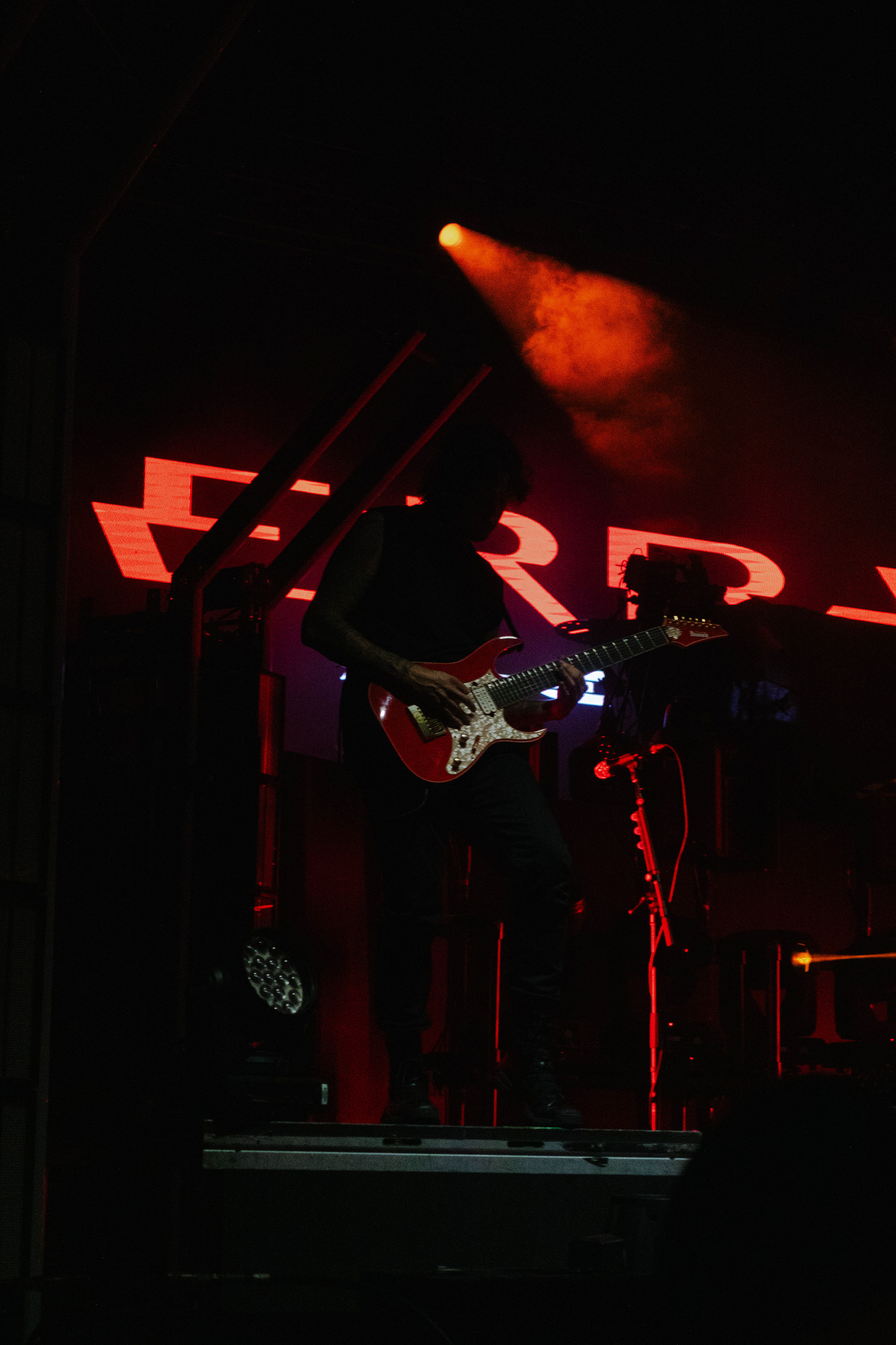 Jesse Cash | Erra