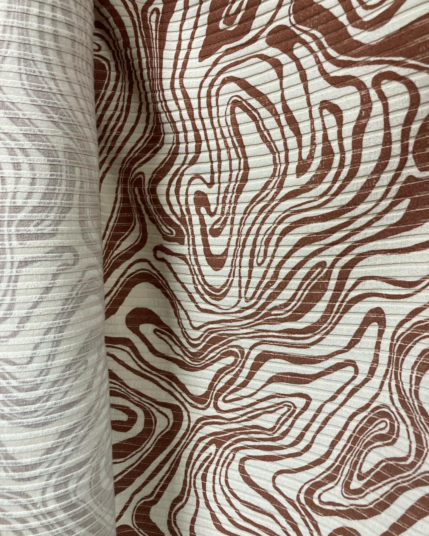 'Marble Wave' sample on a neutral rib